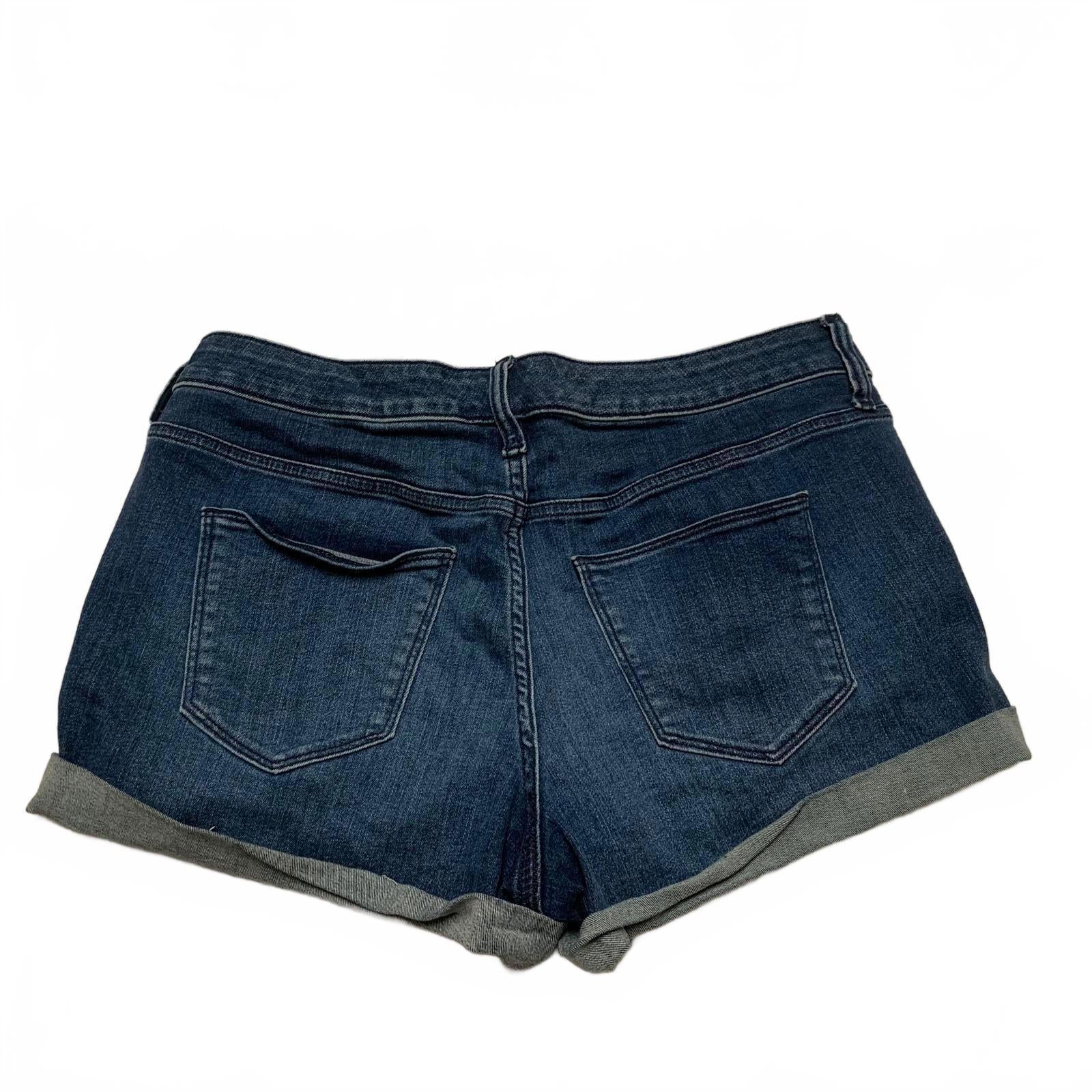 Universal Thread Women's Size 10 Blue Mid Rise Denim Shorts