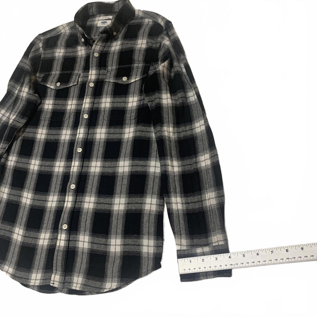 Old Navy Men's Button Shirt Size S Petite Stone Black White Plaid Casual Cotton