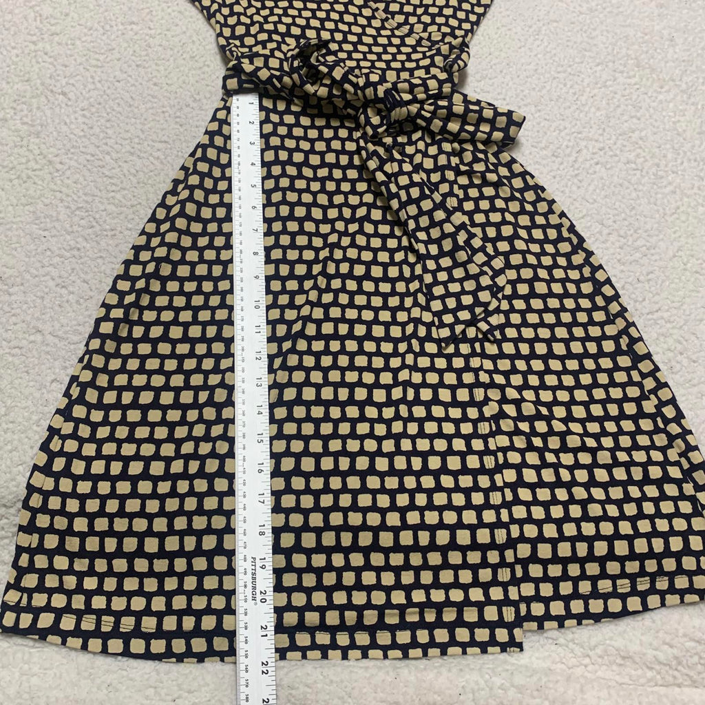 Banana Republic Women's Black Beige print XS 3/4 sleeves V-neckline wrap dress