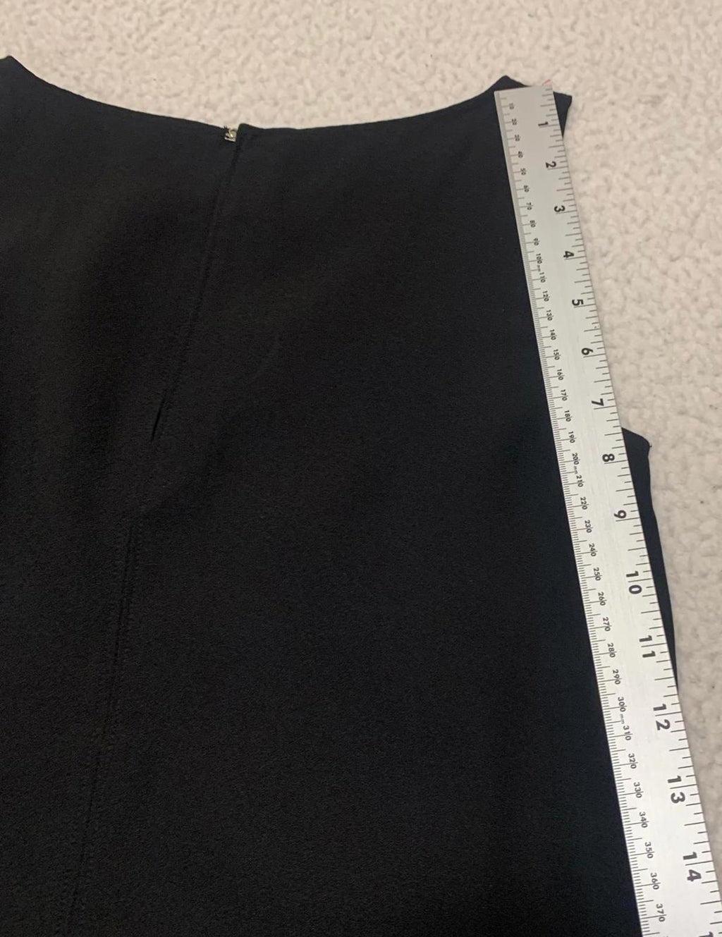 Ann Taylor Women's Size X-Small Black Sleeveless Blouse