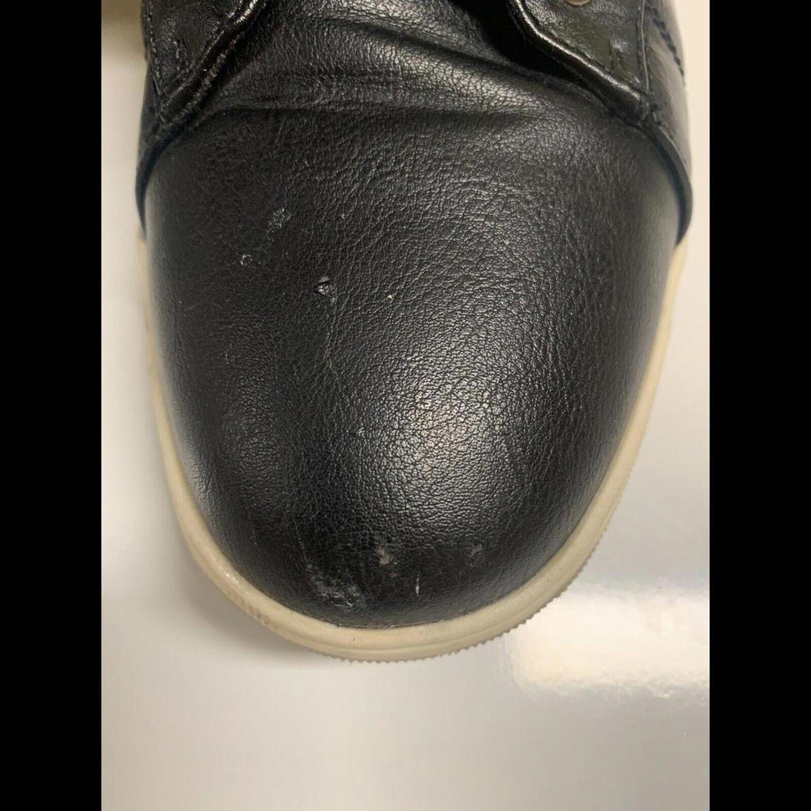 Men's Black Trainer