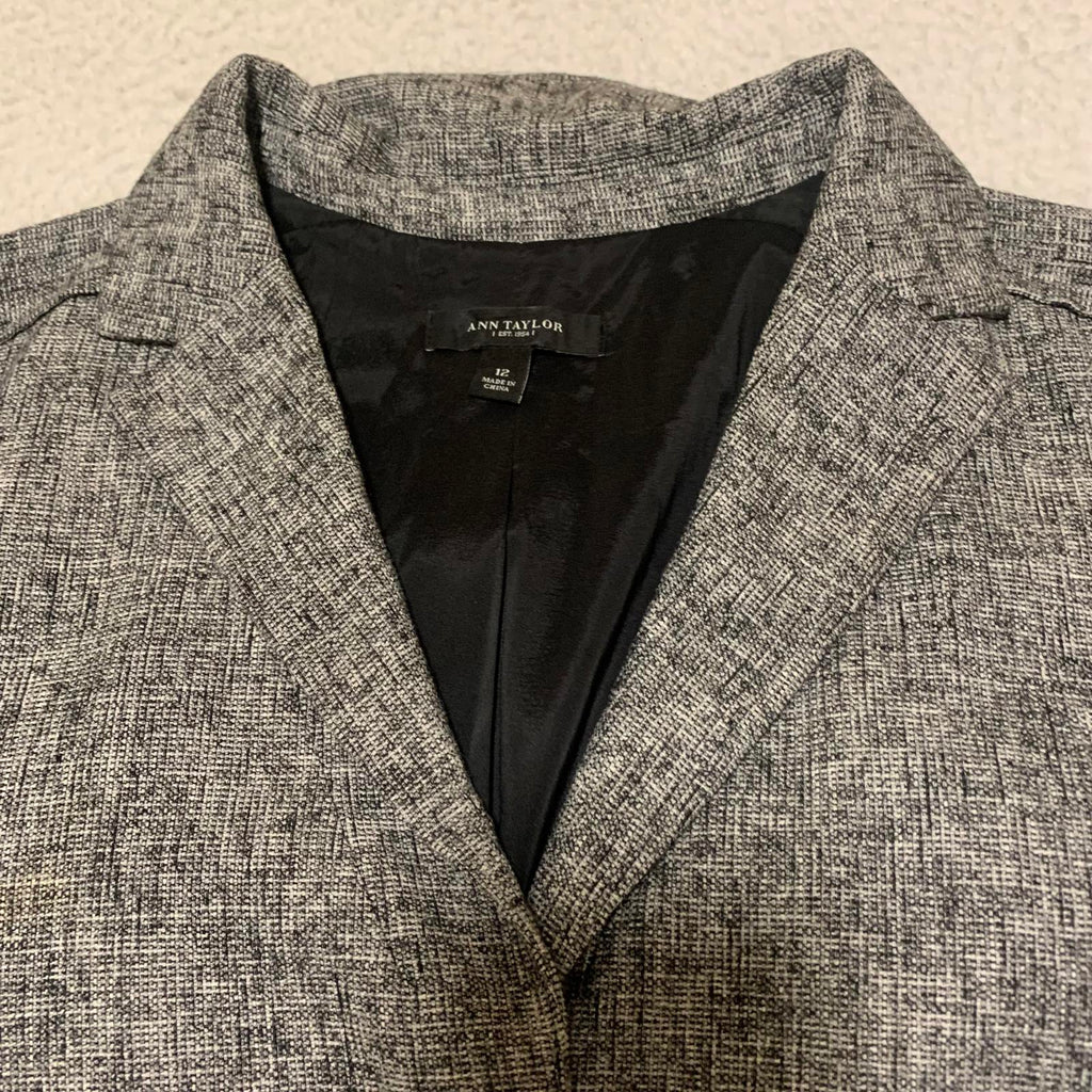 Ann Taylor Women's Size 12 Gray Short Sleeve Belted Blazer