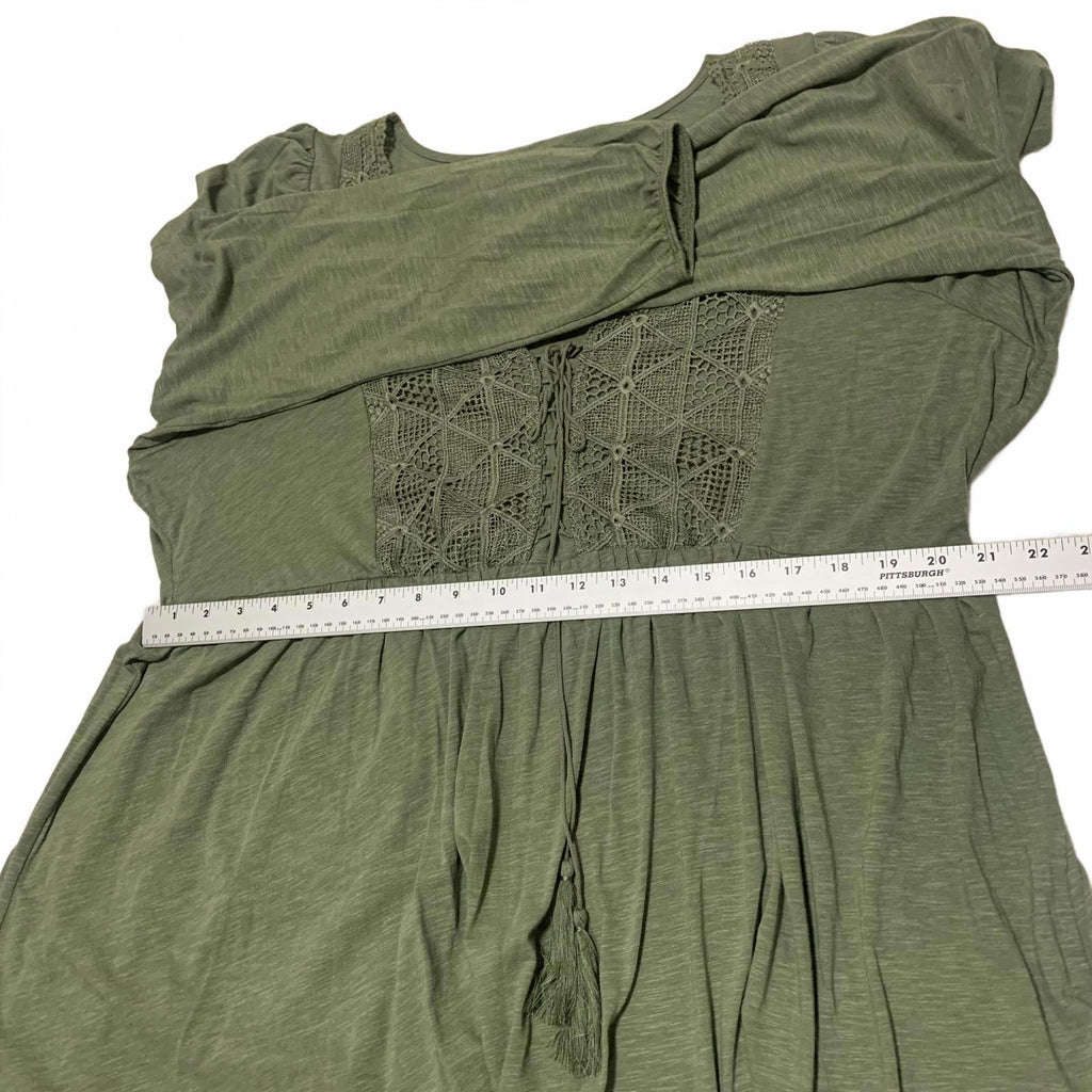 Torrid Super Soft Slub Jersey Women's Top Size 2 Olive Green