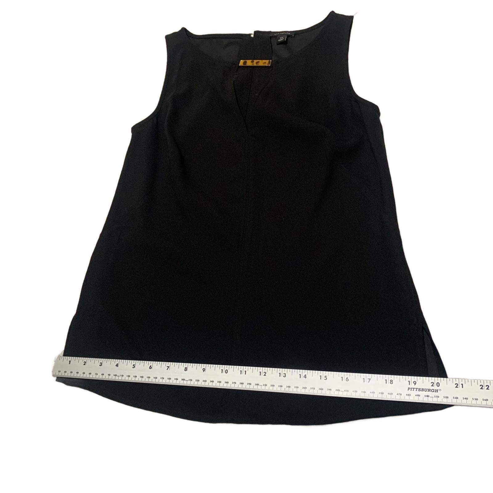 Ann Taylor Women's Size X-Small Black Sleeveless Blouse