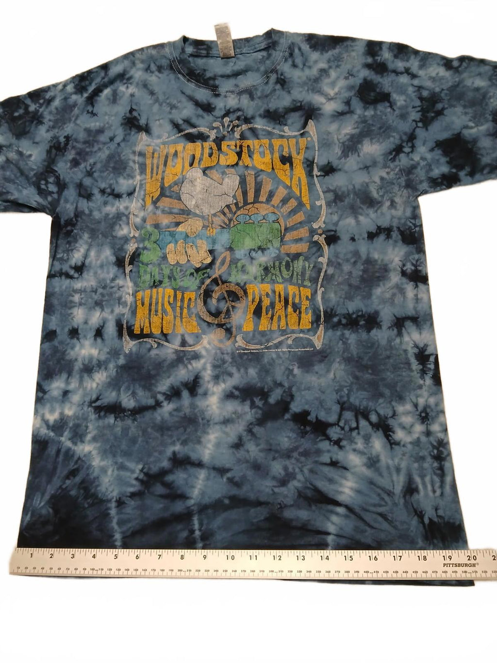 M&O Gold Unisex Sz M Blue Woodstock T-Shirt Music & Peace