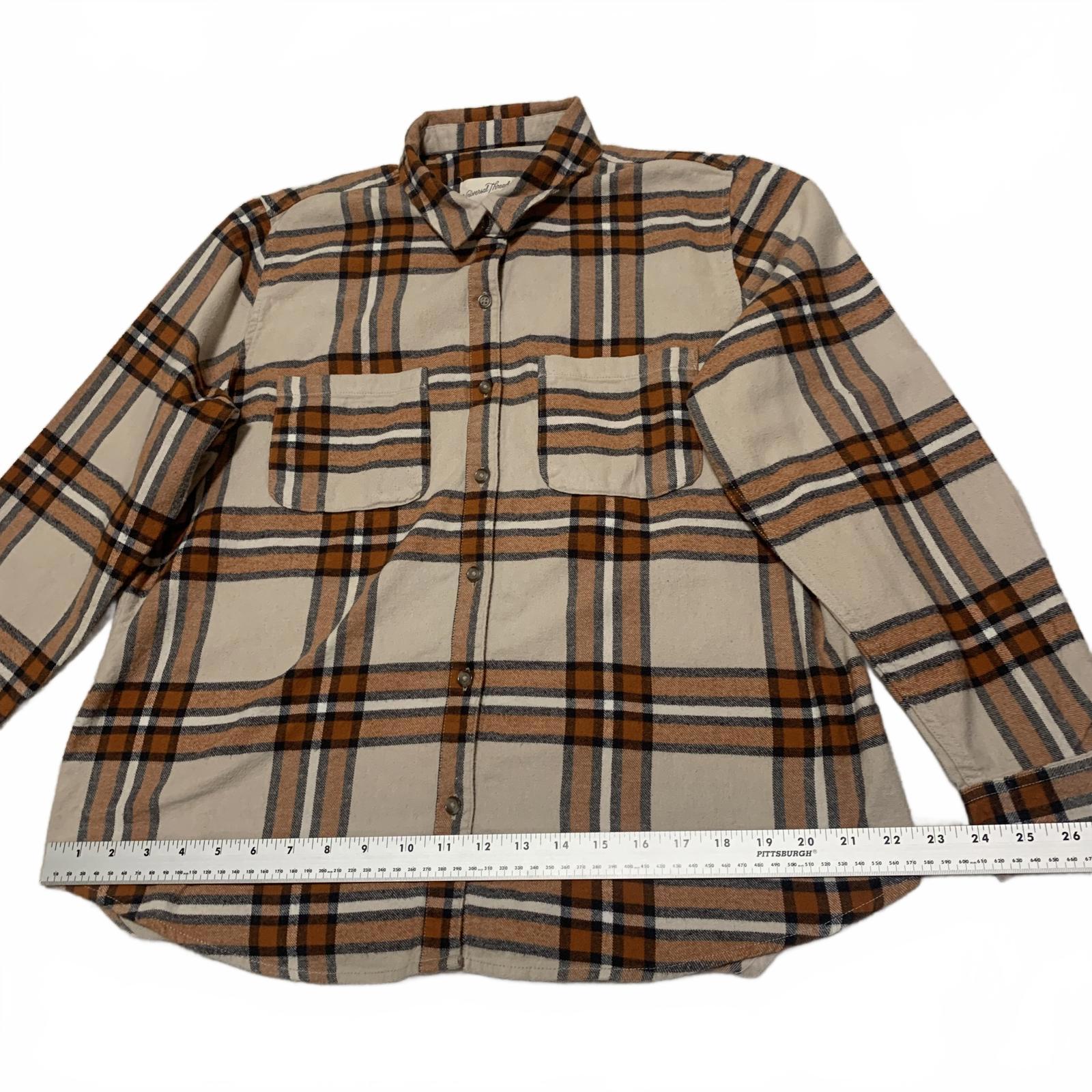 Universal Thread Men's Size Medium Casual Long Sleeve Plaid Shirt