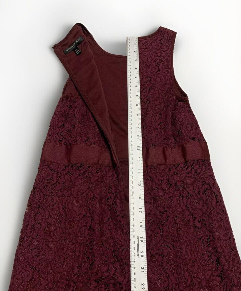 Banana Republic Juniors Size 00P Petite Burgundy Lace Empire Waist Sheath Dress