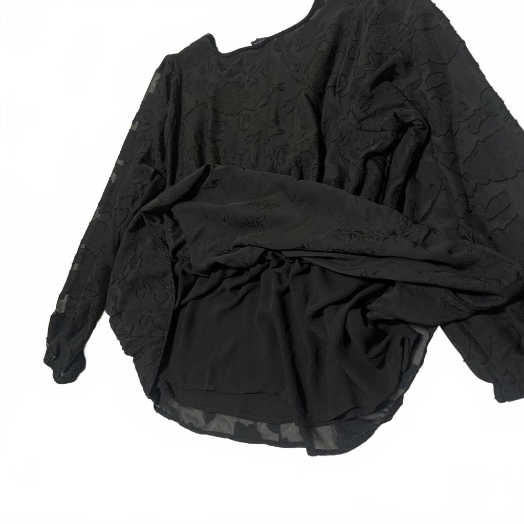 Torrid Womens Size 3 Black Long Sleeve Peplum Blouse Textured Floral Pattern