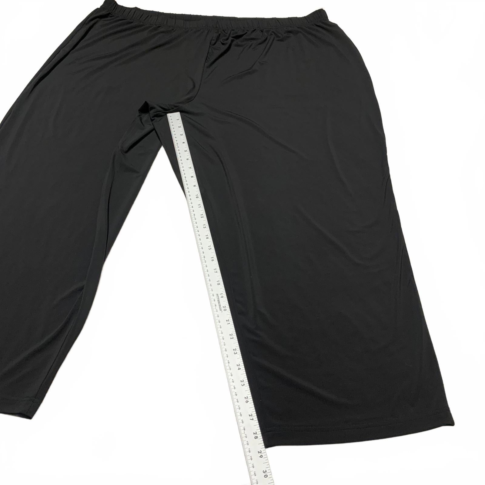 Jessica London Women's Black Capris Size 30/32 49" waist