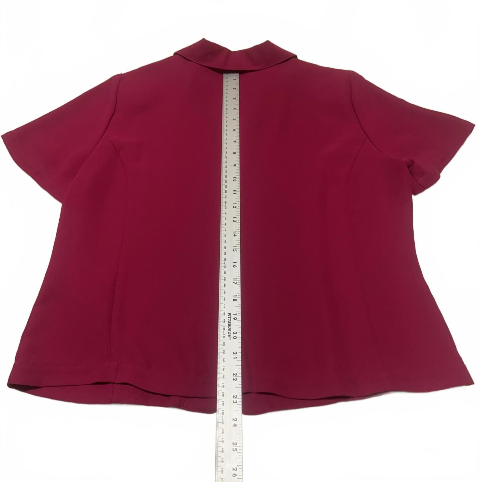 Liz Baker Women's Size 12 Fushia Short Sleeve Button-Up Blouse