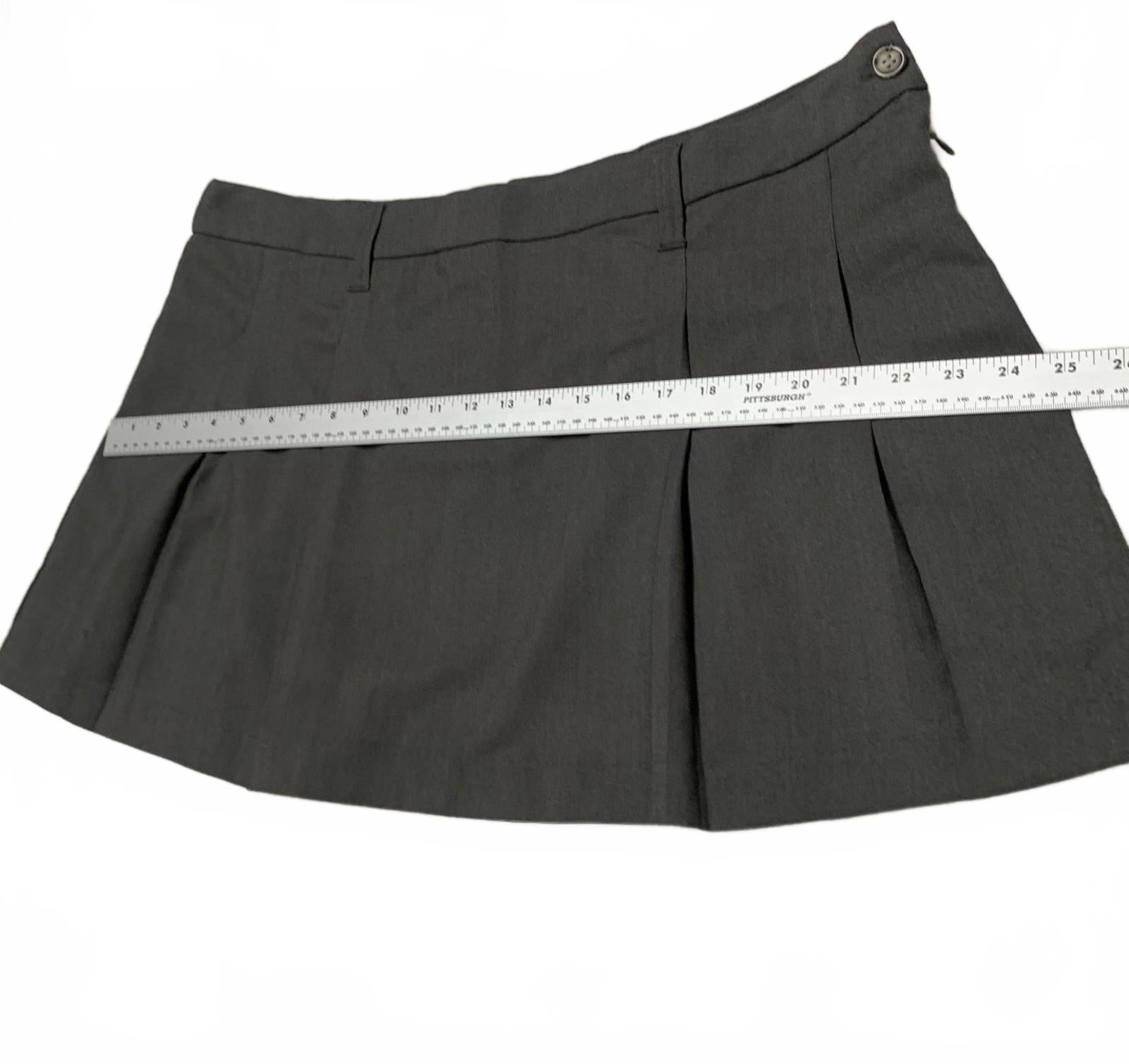 H&M Conscious Collection Womens Sz XL Gray Pleated Mini Skirt W42