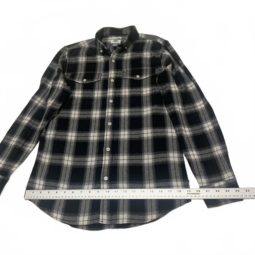 Old Navy Men's Button Shirt Size S Petite Stone Black White Plaid Casual Cotton