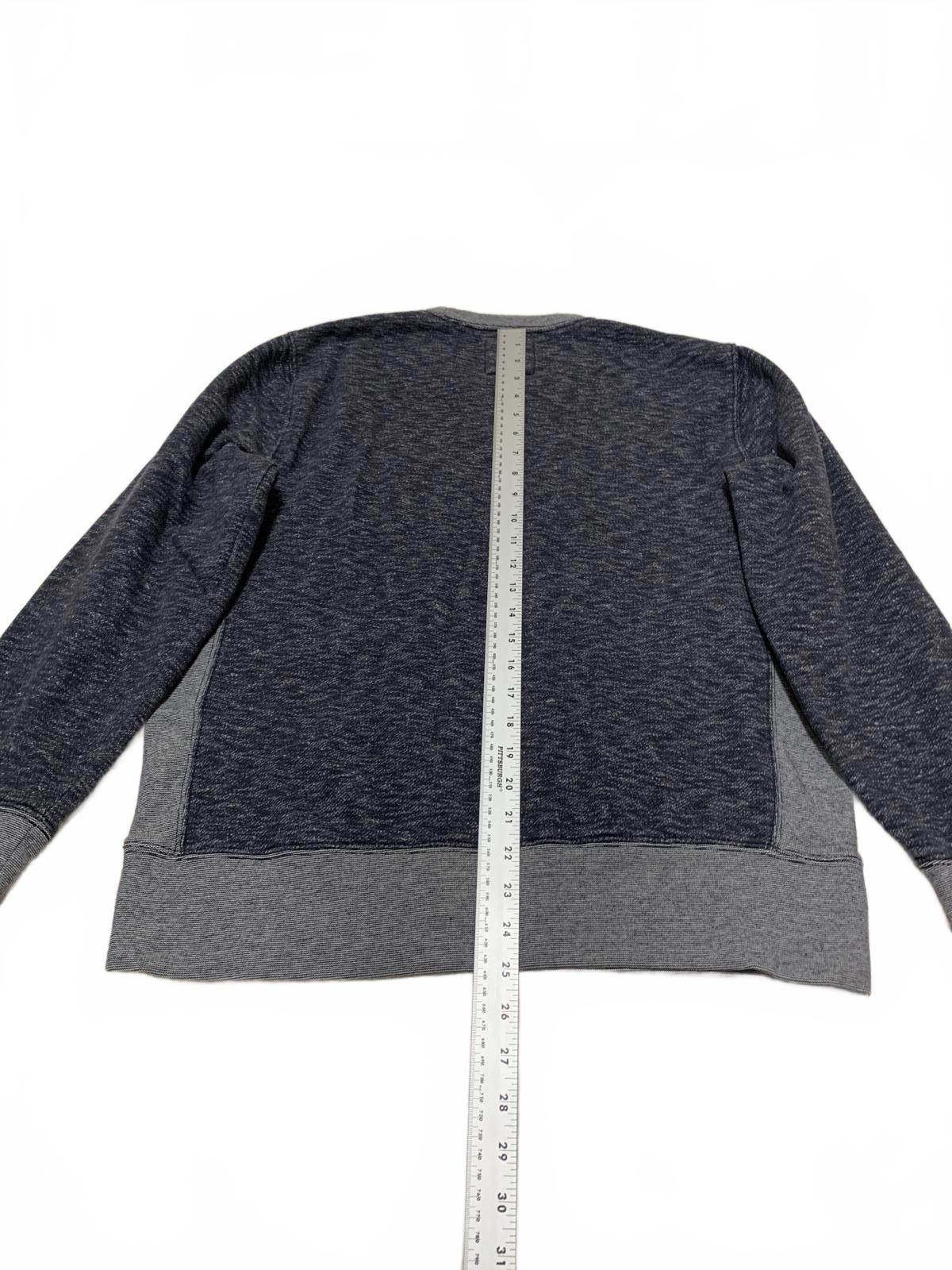 GAP Men's Size Large Dark & Light Gray Crew Neck Sweatshirt