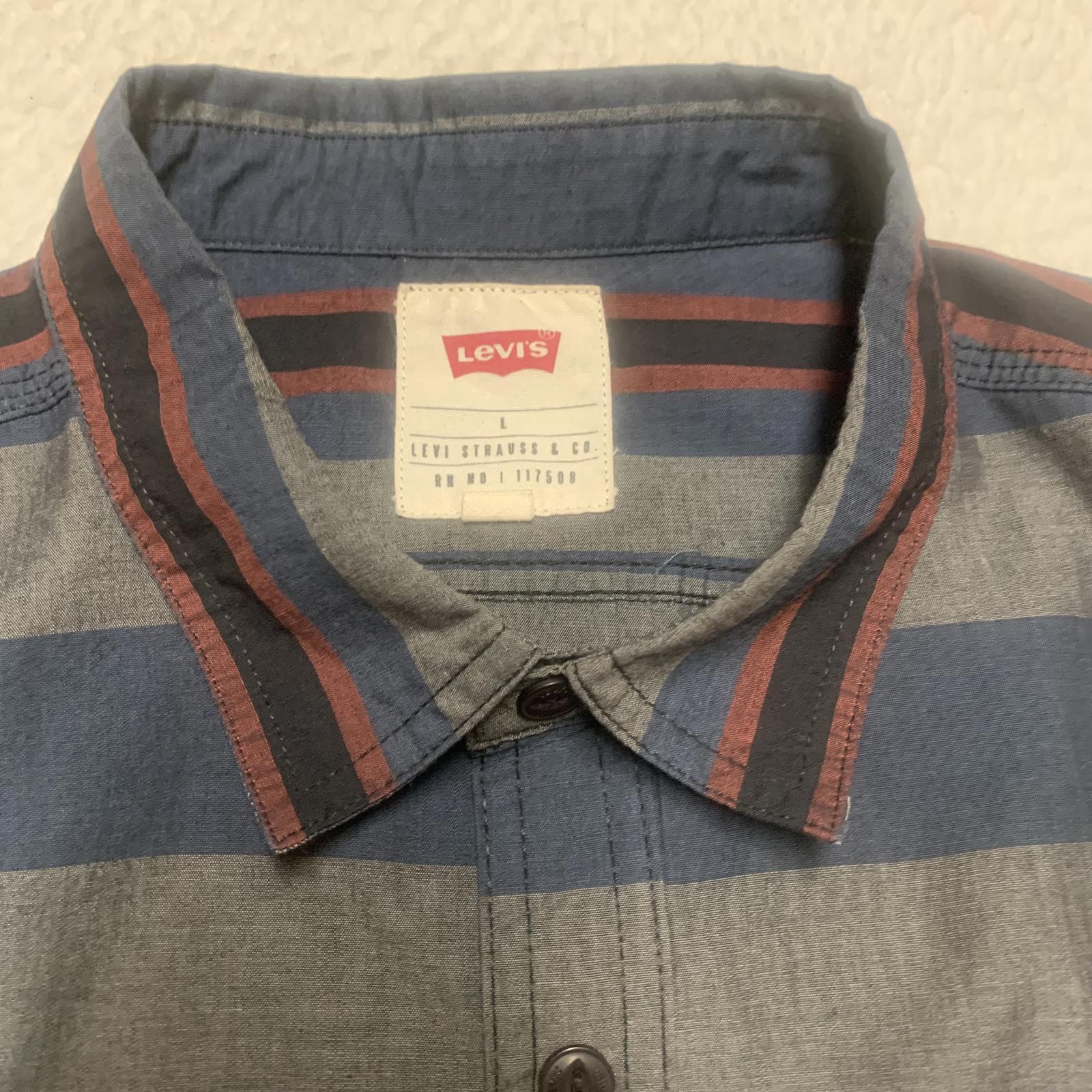 Levis Mens Size Large Blue Gray Striped Short Sleeve Shirt
