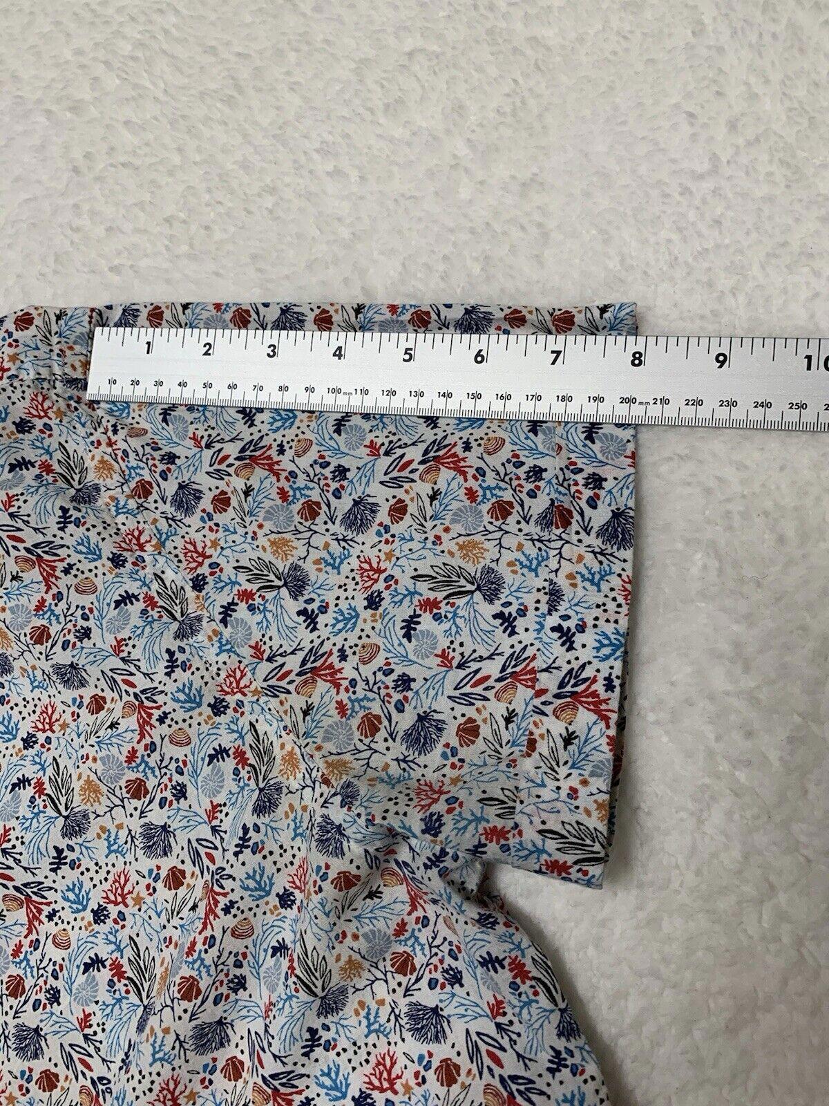 Zara Short Sleeve  Slim Fit Casual Button Down Shirt Size M Print Seaside Shells