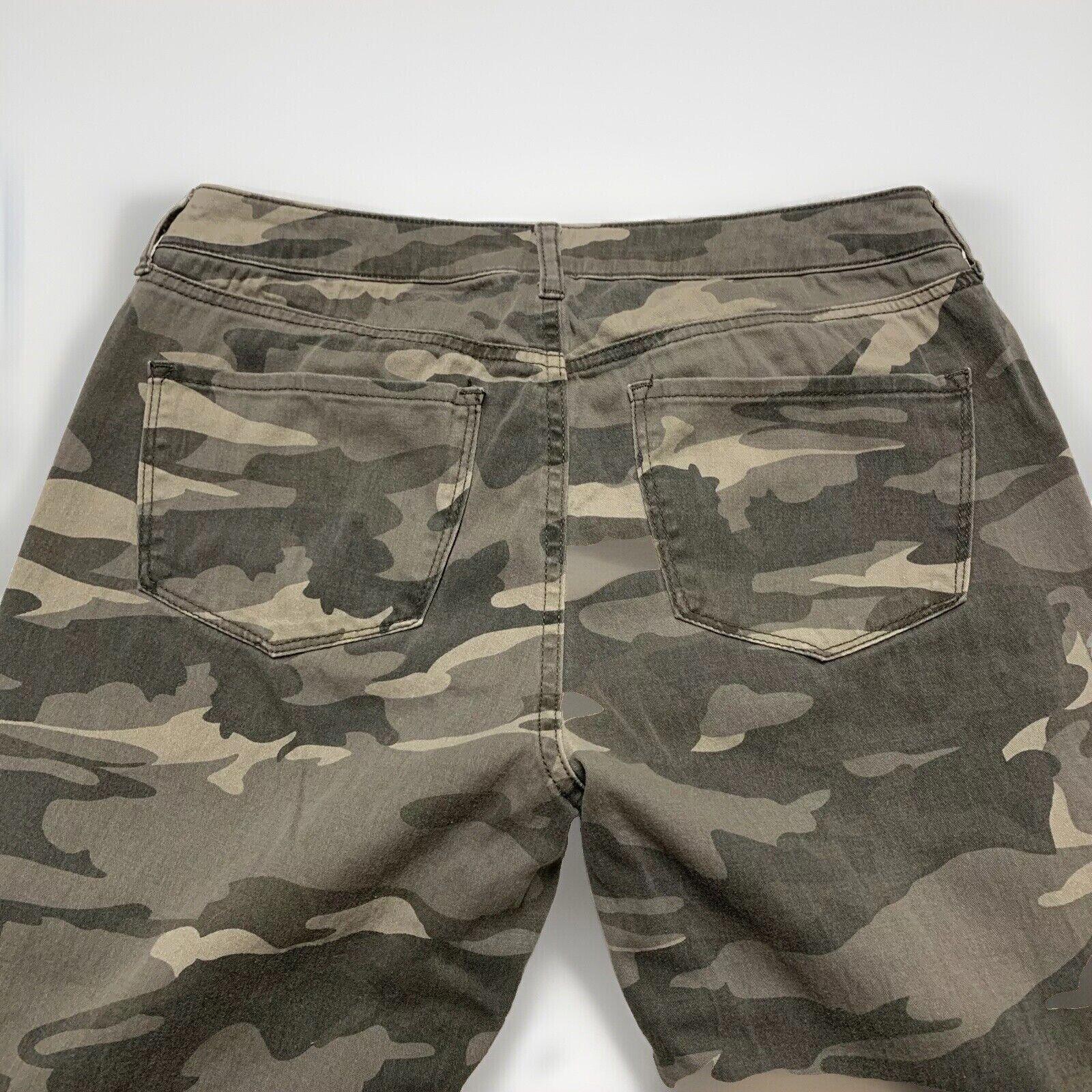 Rewash Brand Junior's Size 7/28 Olive Green Camo Print Straight Leg Pants