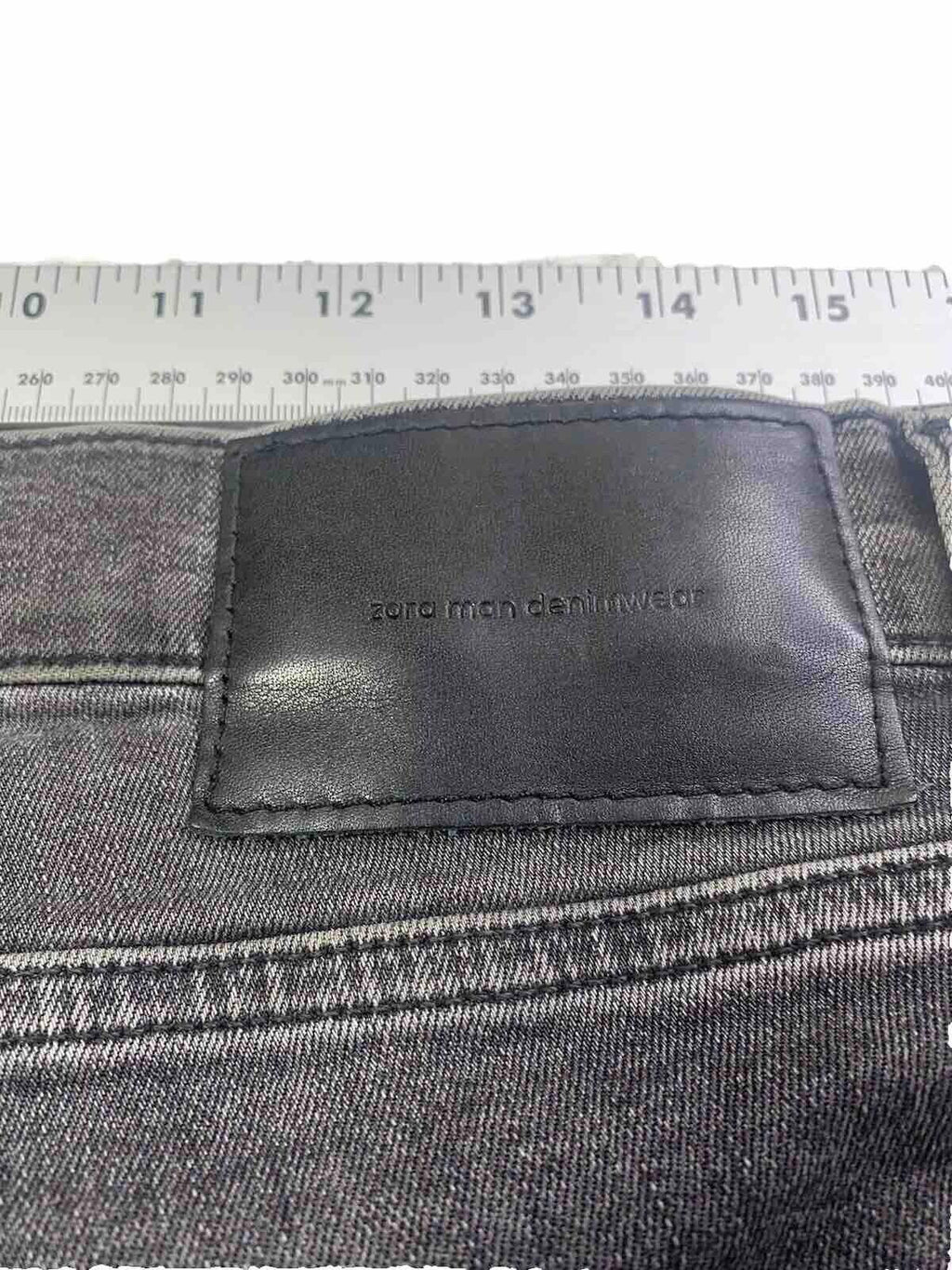 Zara Jeans Men 32 Black Denim  Medium Wash Pants