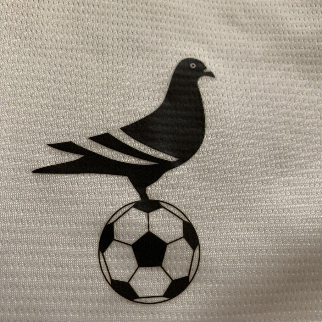 Umbro Men’s Size Medium White NYC Footy Soccer Jersey Polyester Sports Clothes