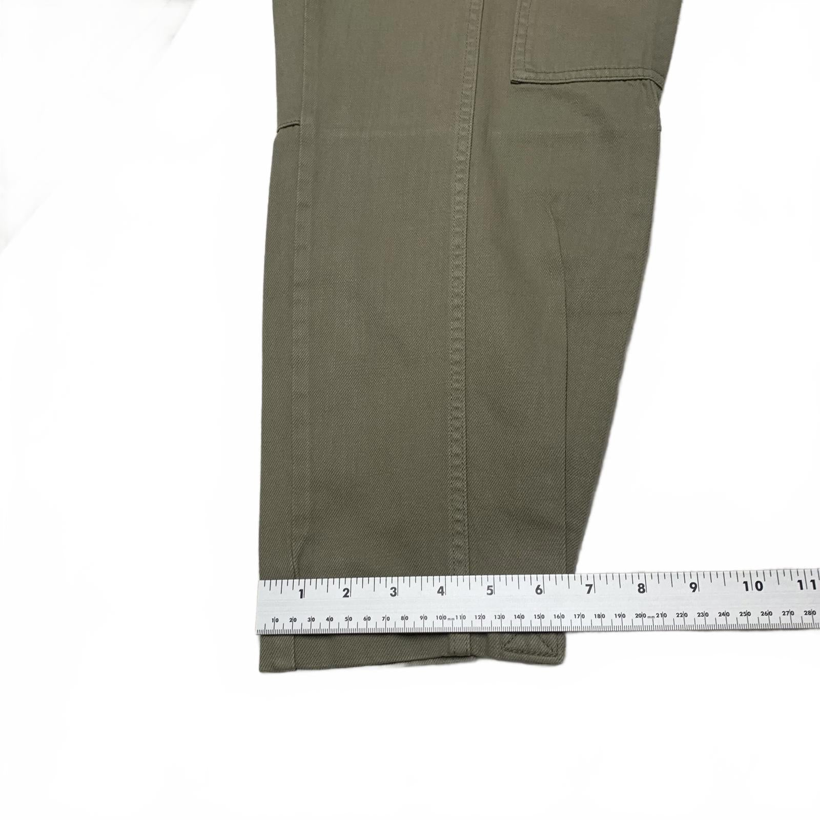 Banana Republic Women's Cargo Pants Size 10 Olive Green 33.5x 25L