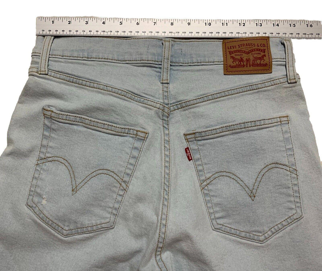 Levi's Jeans Women's 30x27 light Blue  Taper Ribcage