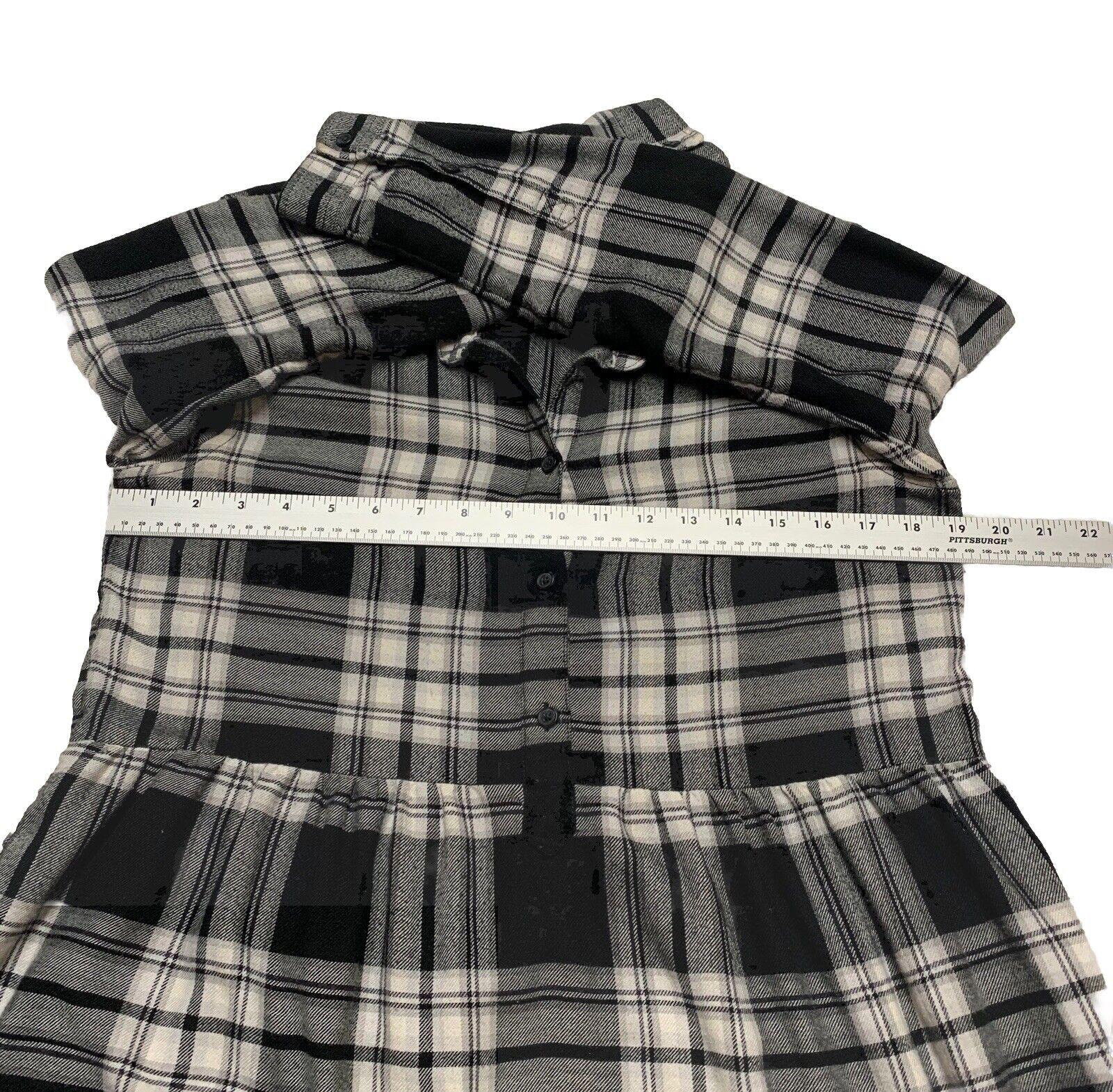 American Eagle Plaid Flannel Tunic Size Small Black White Pin Tuck Jegging Fit M