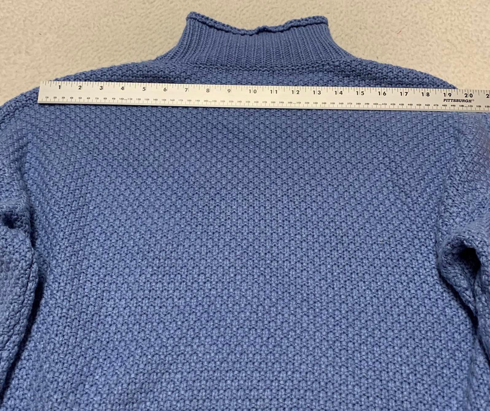 Fashion Women's Unisex M Blue Textured Crew Neck Sweater