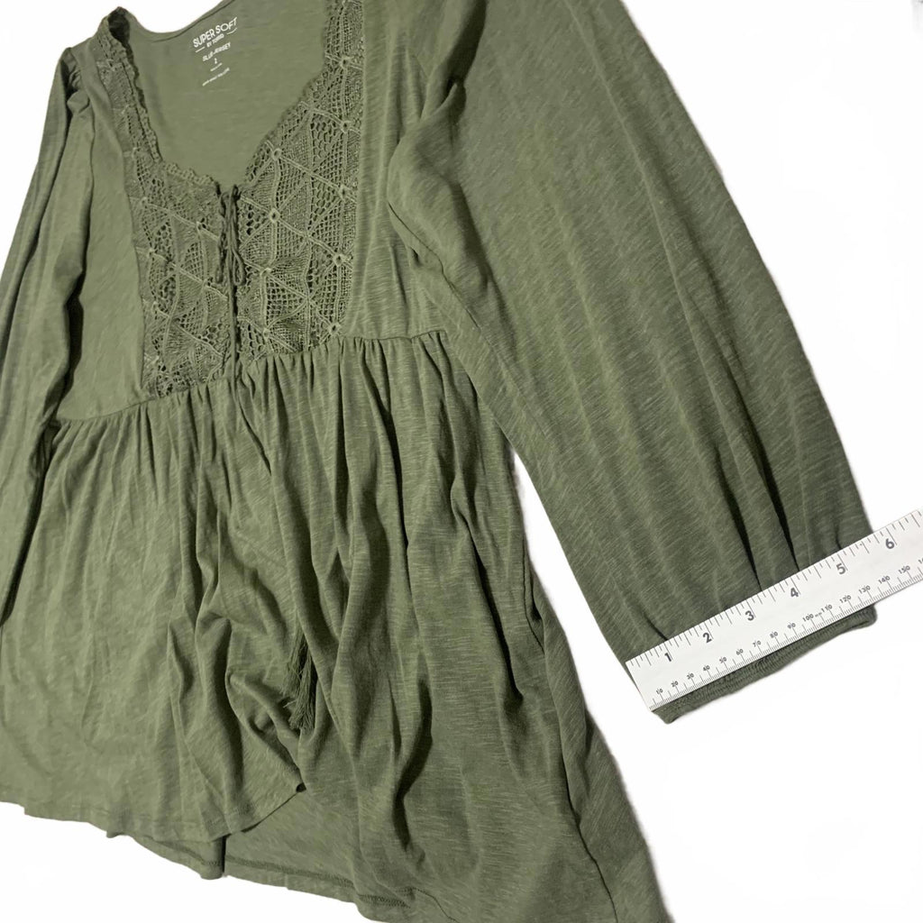 Torrid Super Soft Slub Jersey Women's Top Size 2 Olive Green