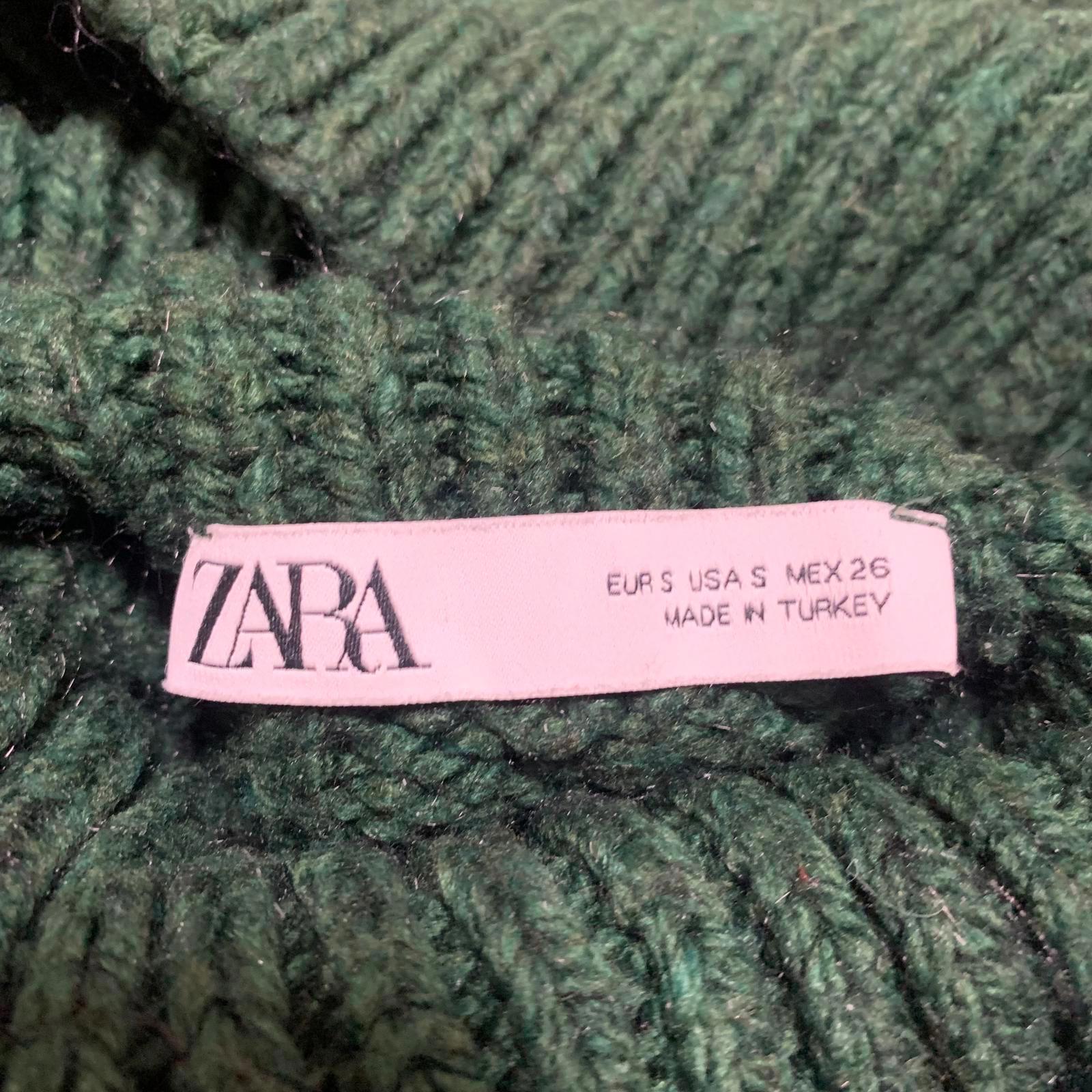 Zara Women's Size Small Dark Green Cable Knit Turtleneck Sweater Opened Shoulder
