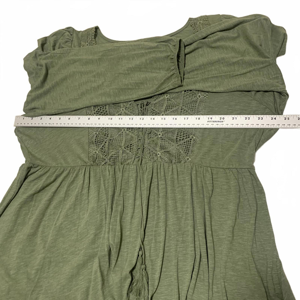 Torrid Super Soft Slub Jersey Women's Top Size 2 Olive Green