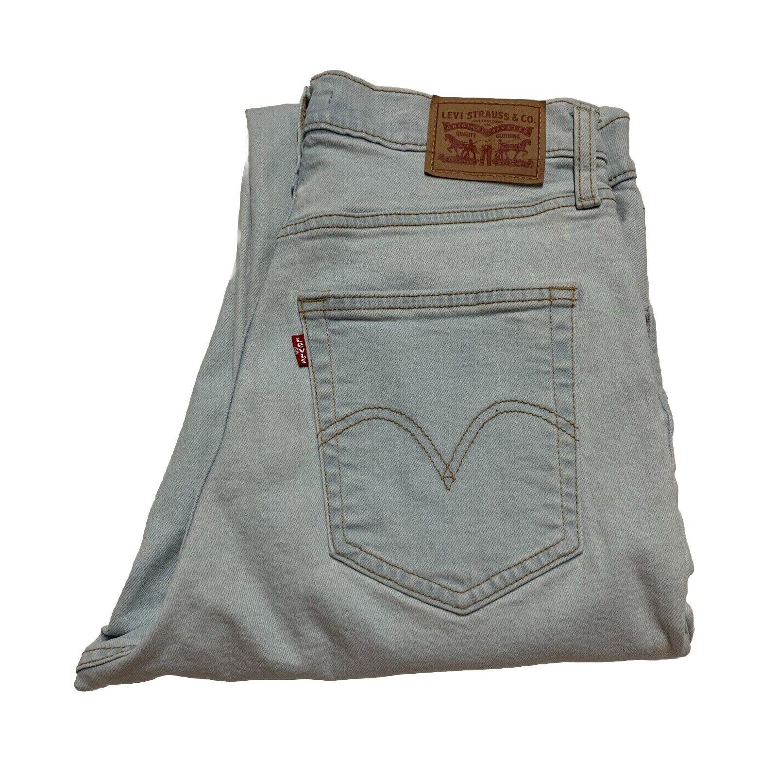 Levi's Jeans Women's 30x27 light Blue  Taper Ribcage