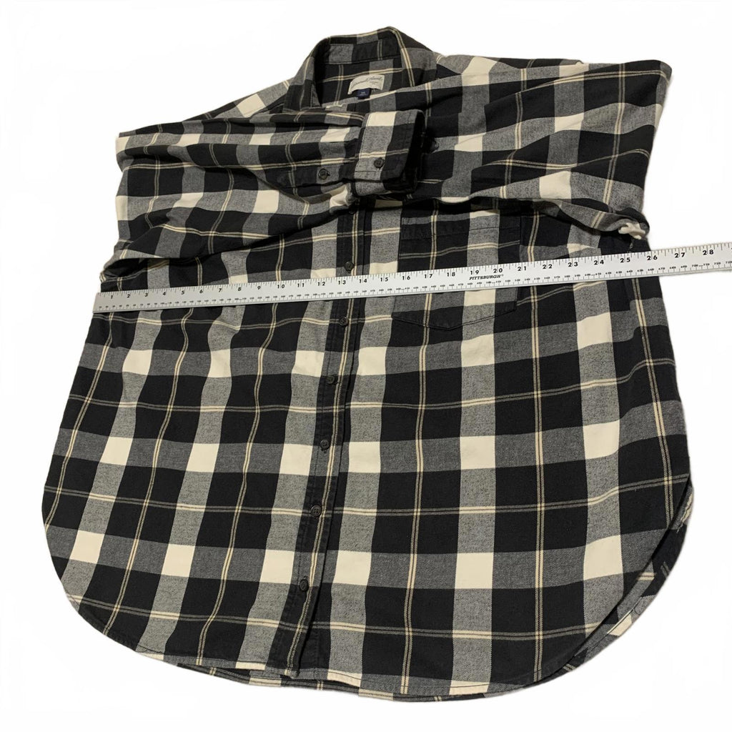 Universal Thread Men's Oversized Size XXL Black White Plaid Casual Shirt