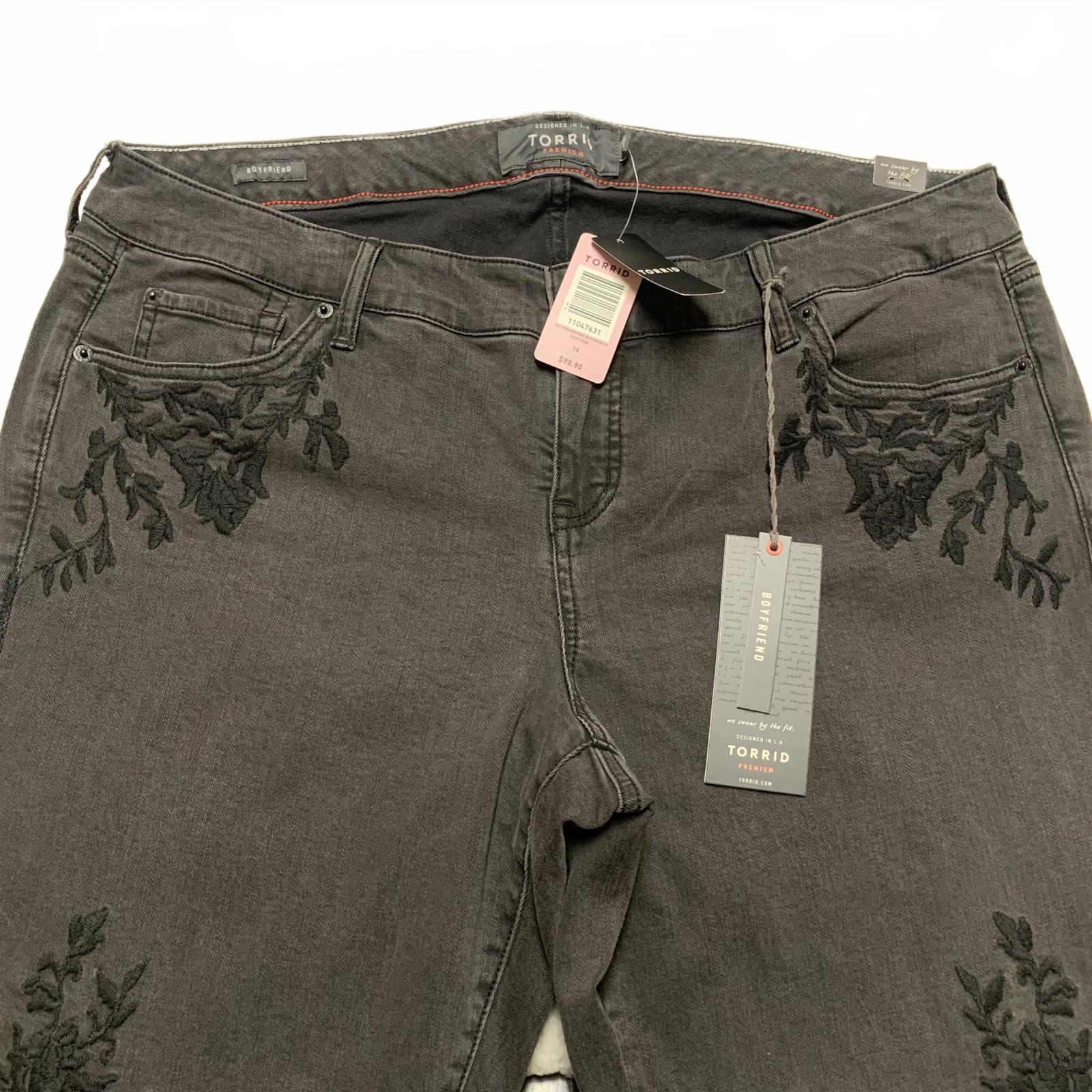 Torrid Premium Women's Sz 16R Black Floral Embroidered Boyfriend Jeans