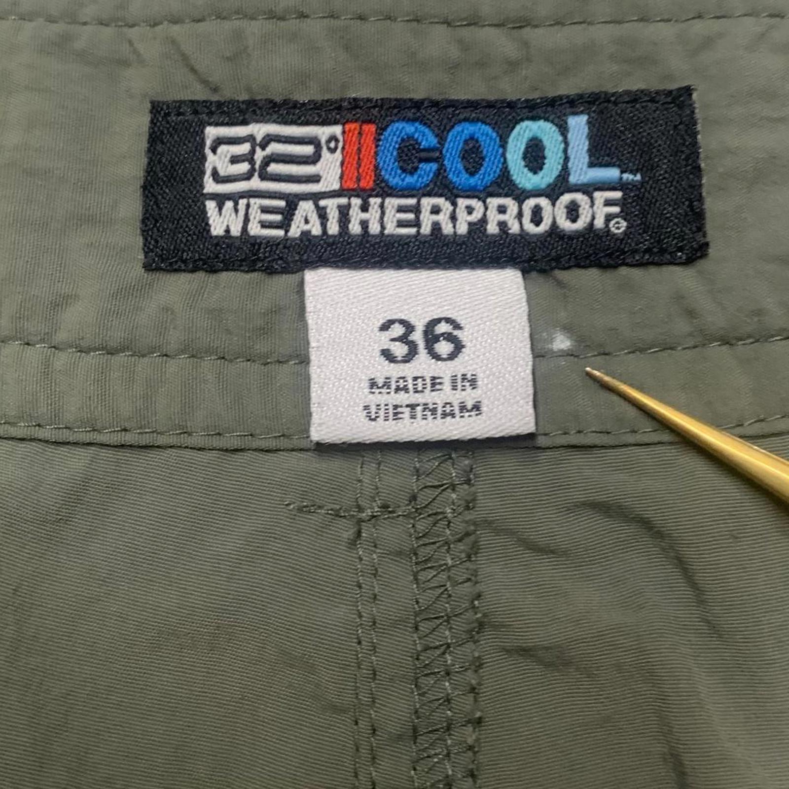 32 Degrees Cool Weatherproof Men's Shorts  Sz 36  Comfortable Nylon W37
