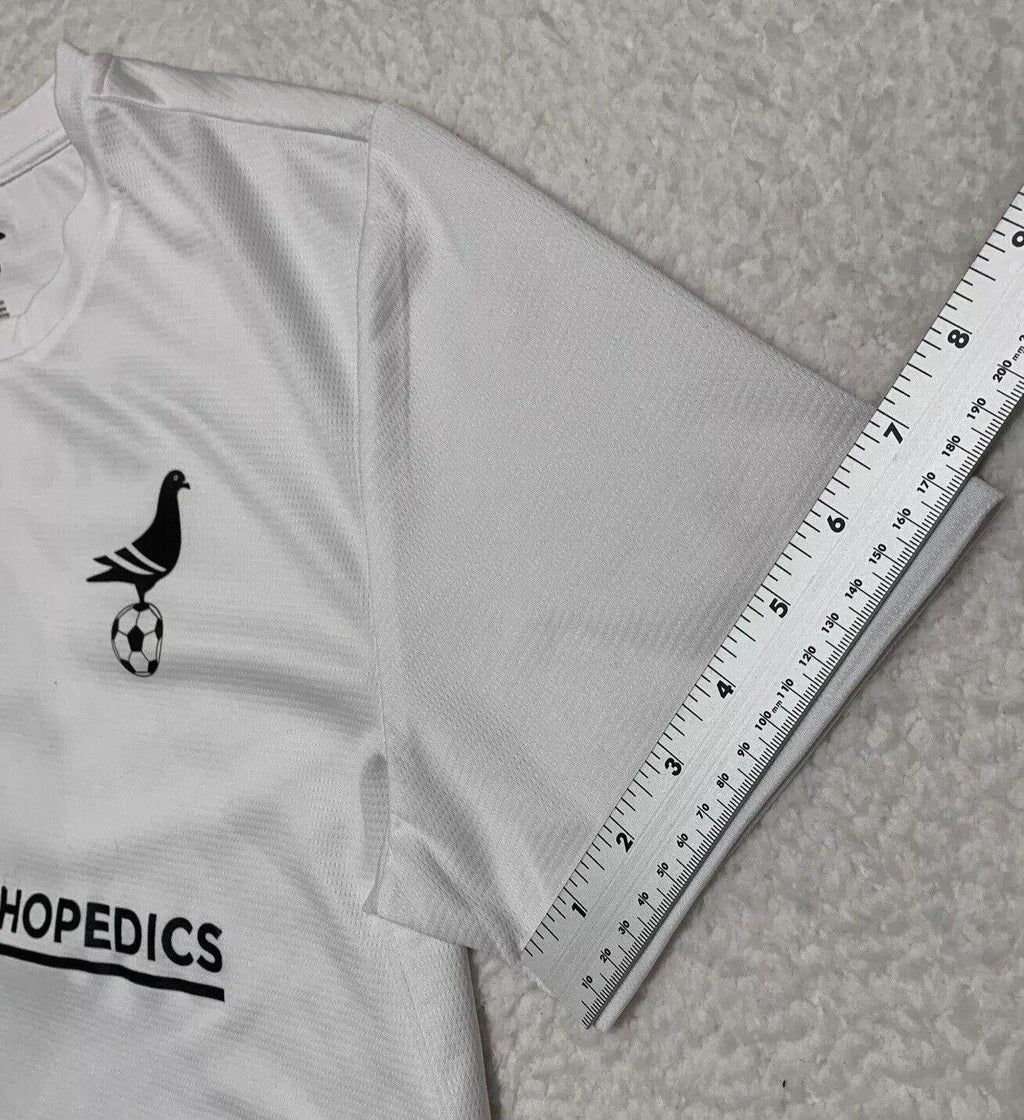Umbro Men’s Size Medium White NYC Footy Soccer Jersey Polyester Sports Clothes