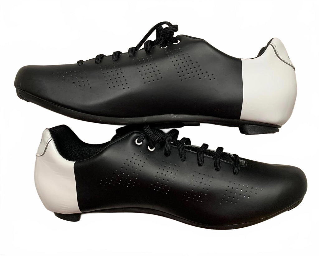 Giro Sport Cycling Shoes Men's 12 Black White SPD