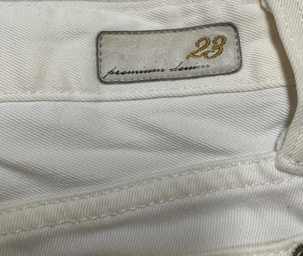 23KU Premium Denim by Onward Kashiyama  Women's White Japanese Jeans 27x24.5