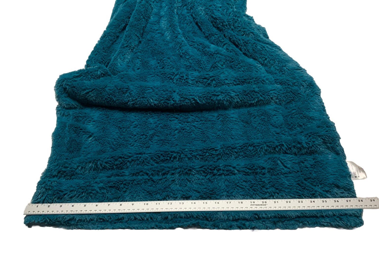 Everlasting Comfort 50”x65”Luxury Faux Fur Throw Blanket Soft Fluffy Doublesided