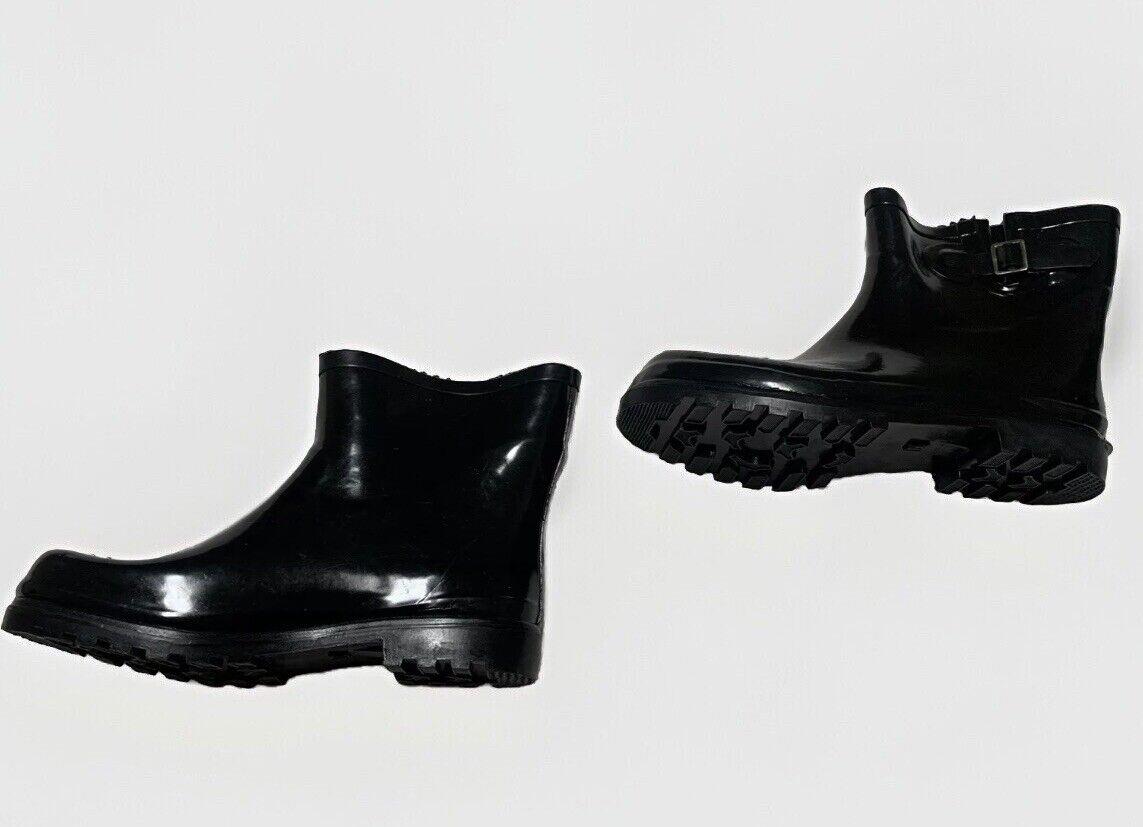 DEW Rubber Sole Rain Women's Boots Sz 11 Shiny Black Ankle Height Buckle Pull-on