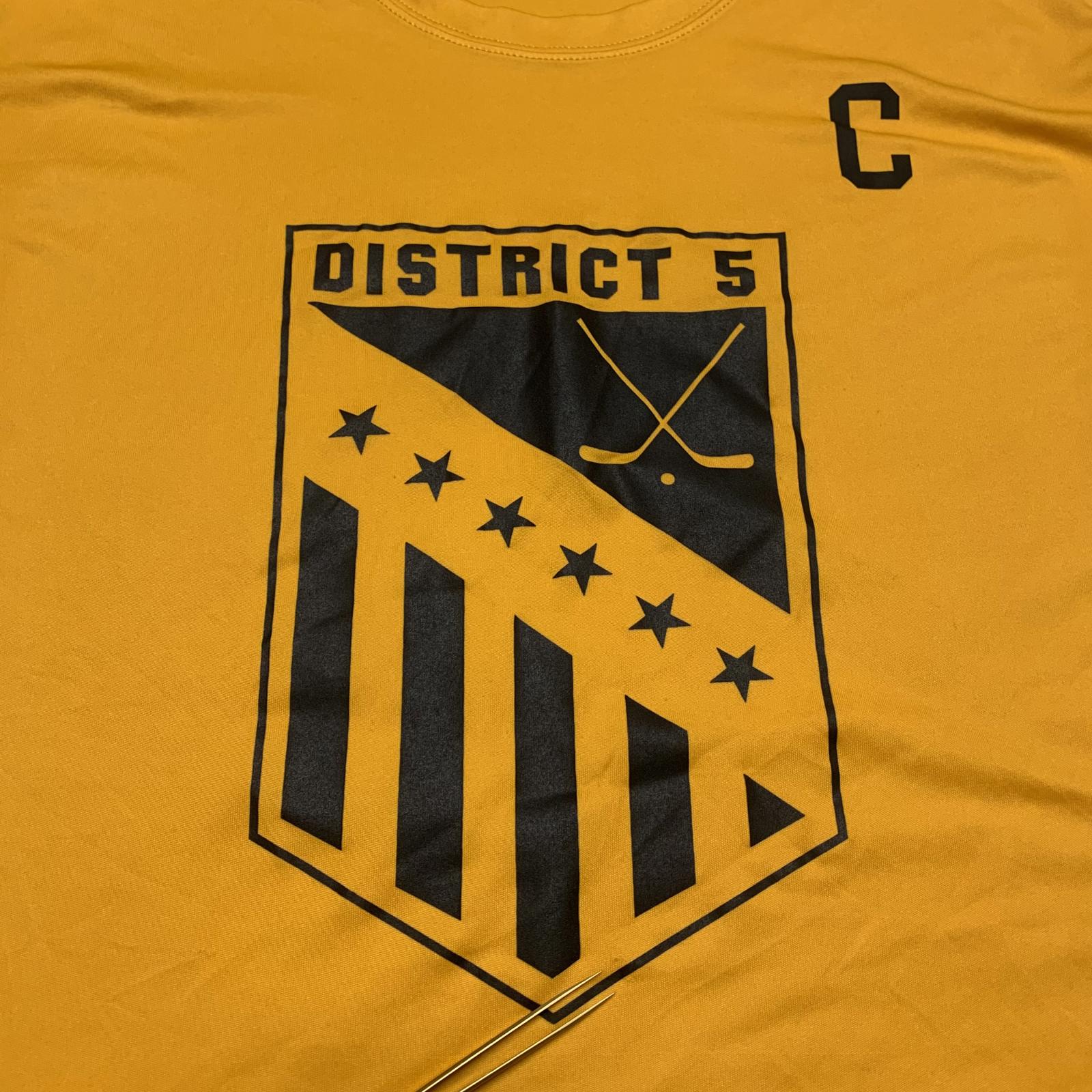 Port & Company Mens Size Large Yellow District 5 Hockey Captain's Tee Shirt