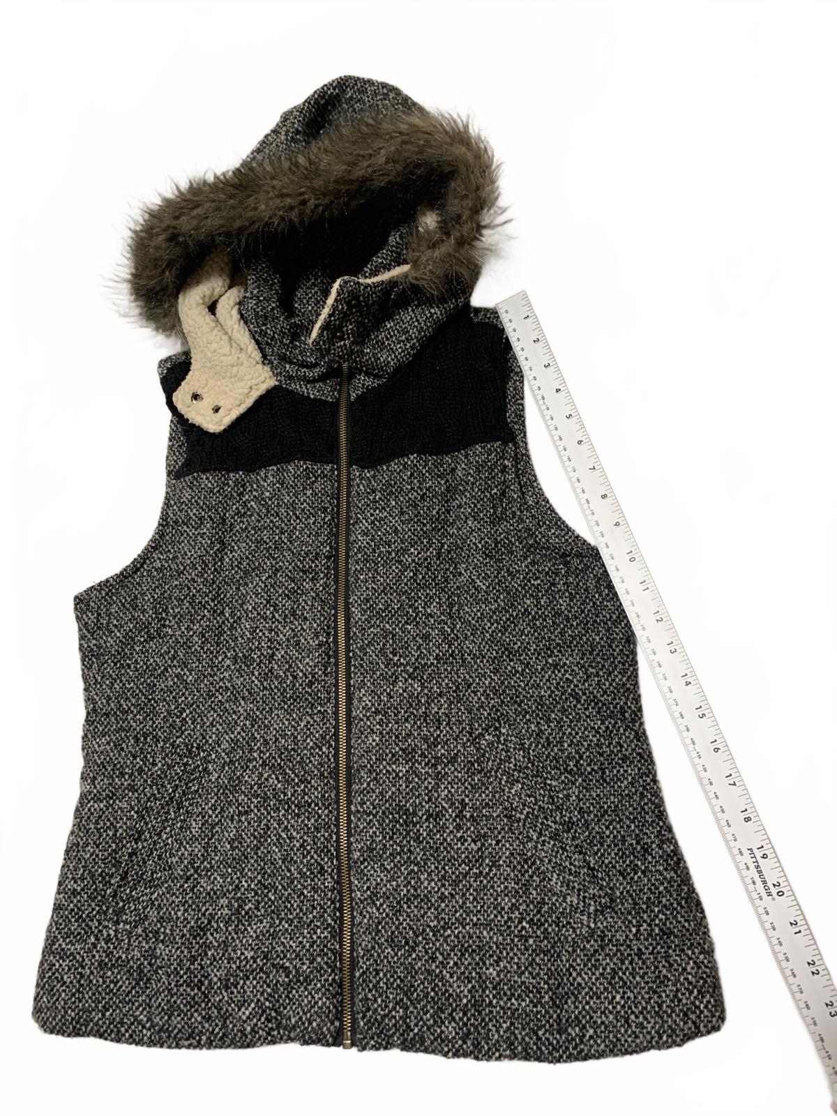 Y2K Faux Fur Vest  Supply Co. Women's Size L Specked Black Hooded Zip Up