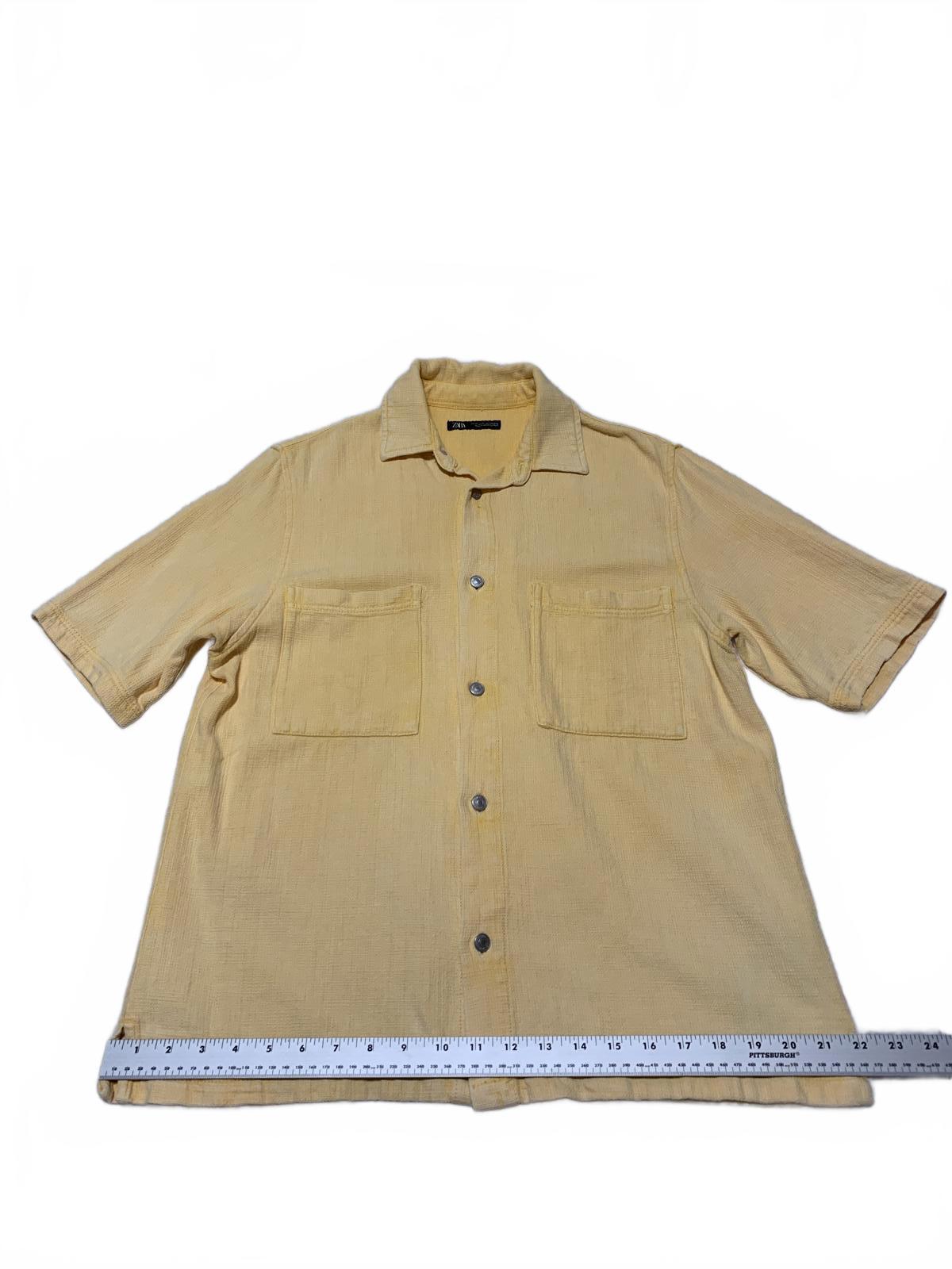 Zara Mens Size Medium Yellow Short Sleeve Button-Up Shirt