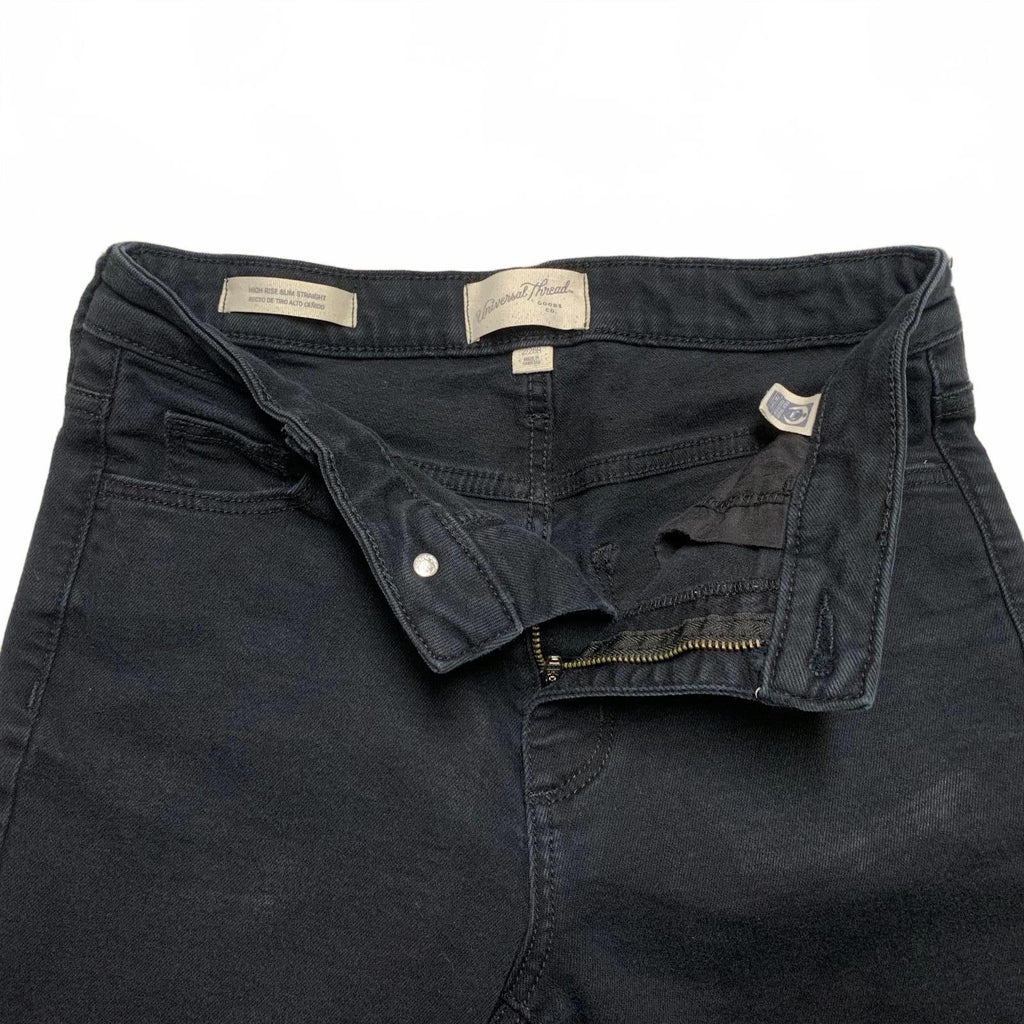 Universal Thread Goods Co Jeans Women's Size 2/26R Black Straight Leg 26 x 26.25
