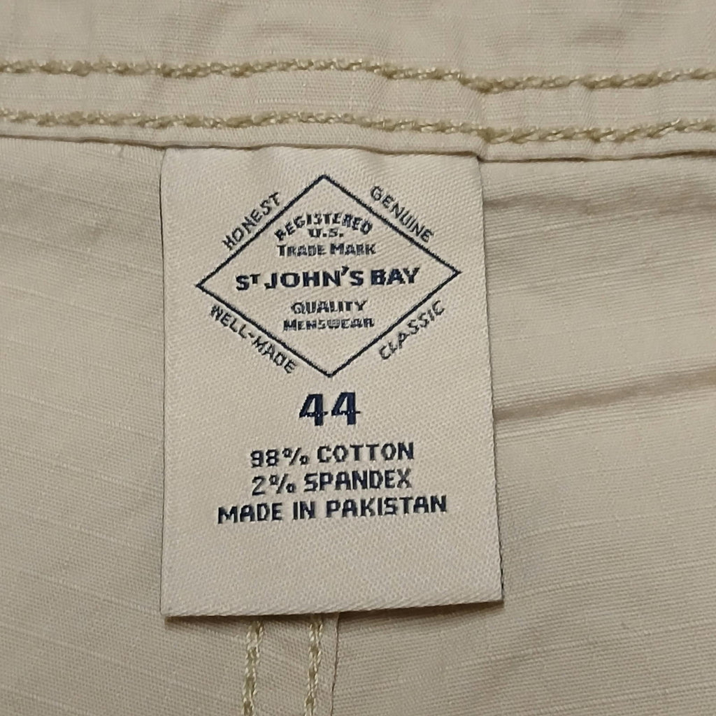 St. John's Bay Men's Sz 44 Beige Cargo Shorts with Belt W46 Classic