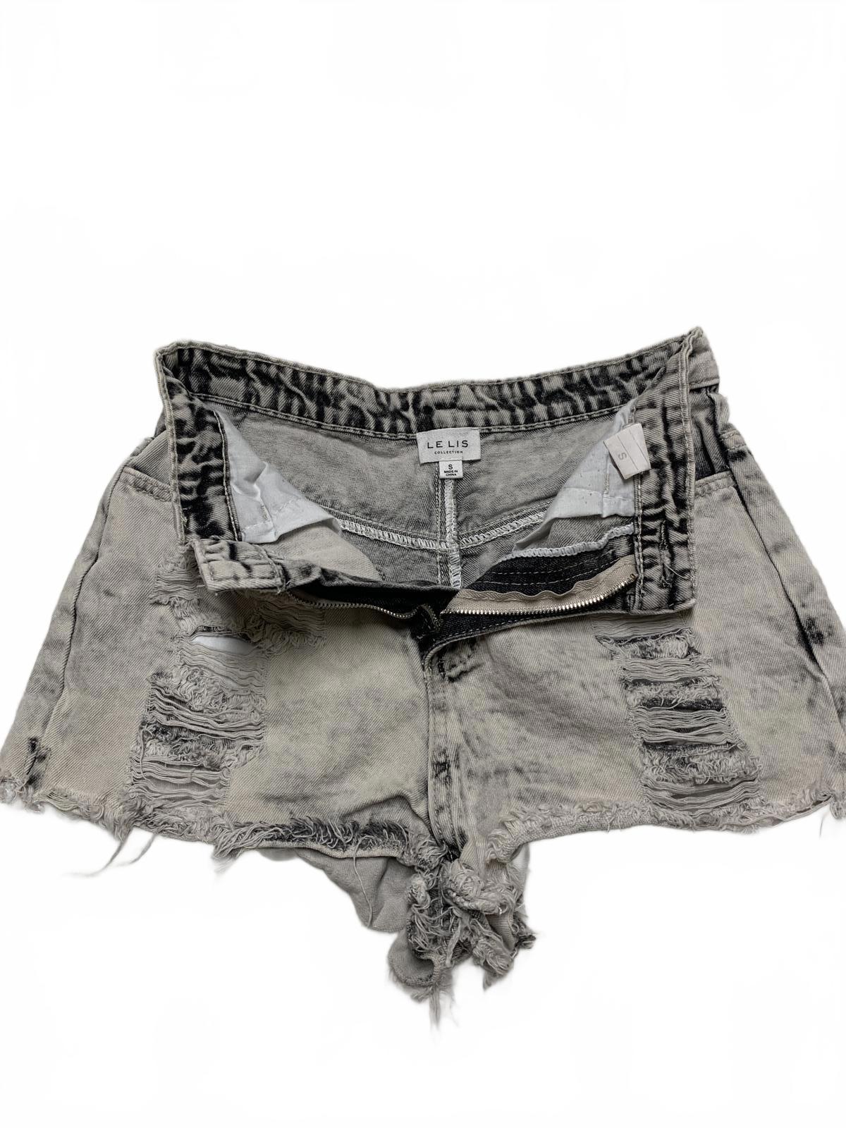 LE LIS Distressed Gray Denim Sz Small W25  Denim Shorts Mid -Rise Frayed Hem