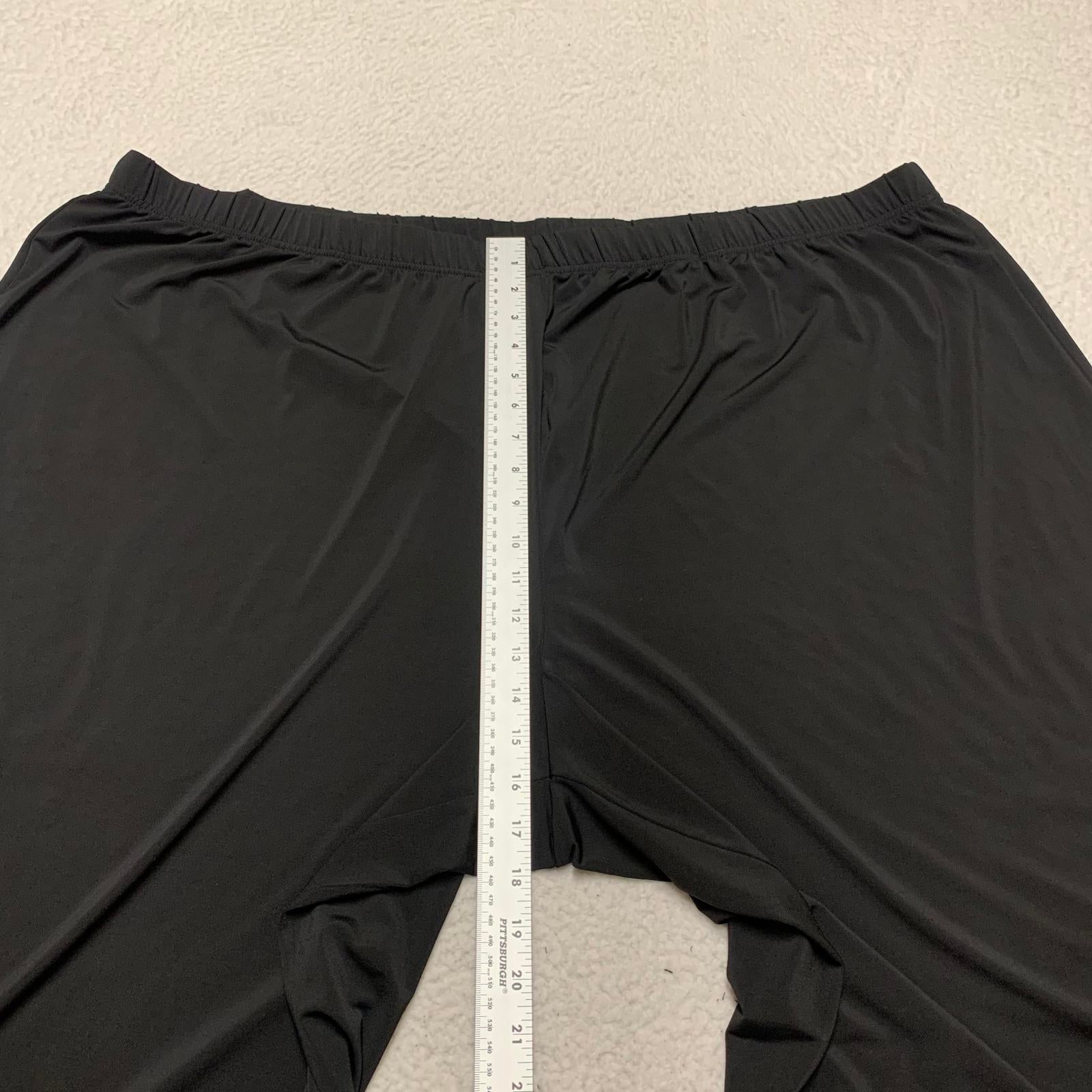 Jessica London Women's Black Capris Size 30/32 49" waist