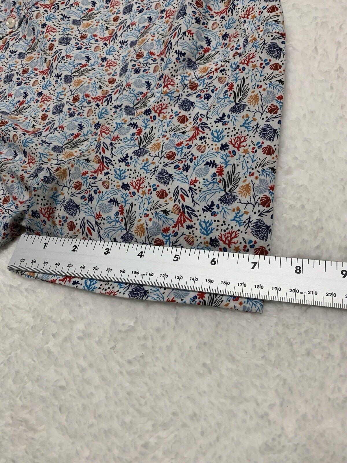 Zara Short Sleeve  Slim Fit Casual Button Down Shirt Size M Print Seaside Shells