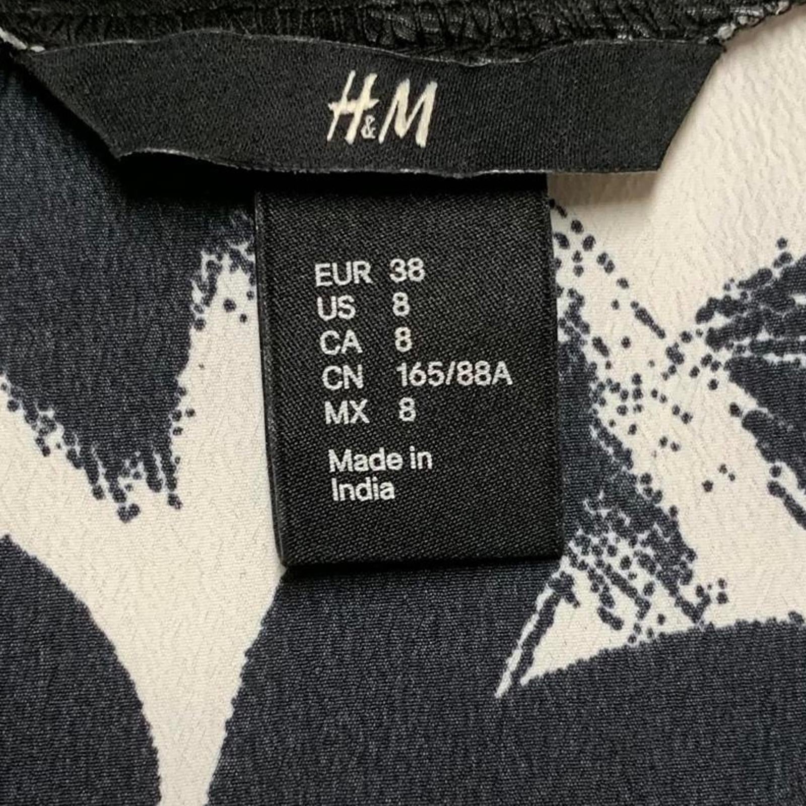 H&M Womens Size 8 Black White Abstract Print Women's Tank Top