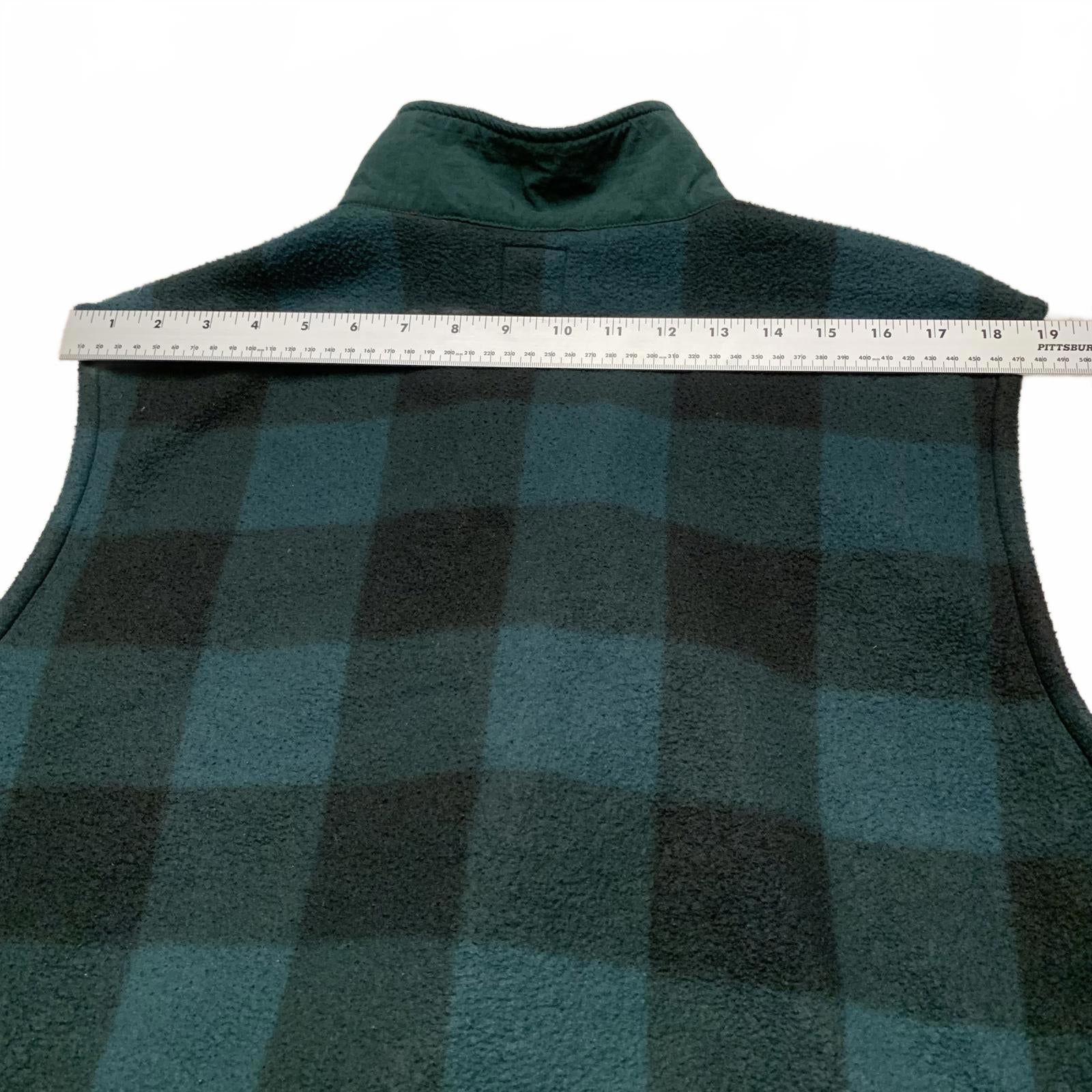 GAP Men's Size Large Buffalo Plaid Green Black Checkered Fleece Vest