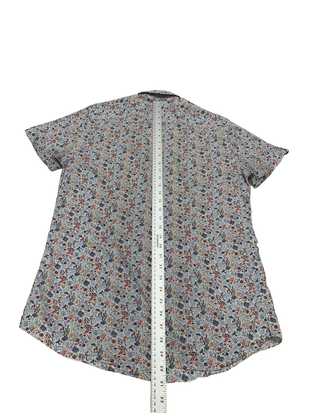 Zara Short Sleeve  Slim Fit Casual Button Down Shirt Size M Print Seaside Shells