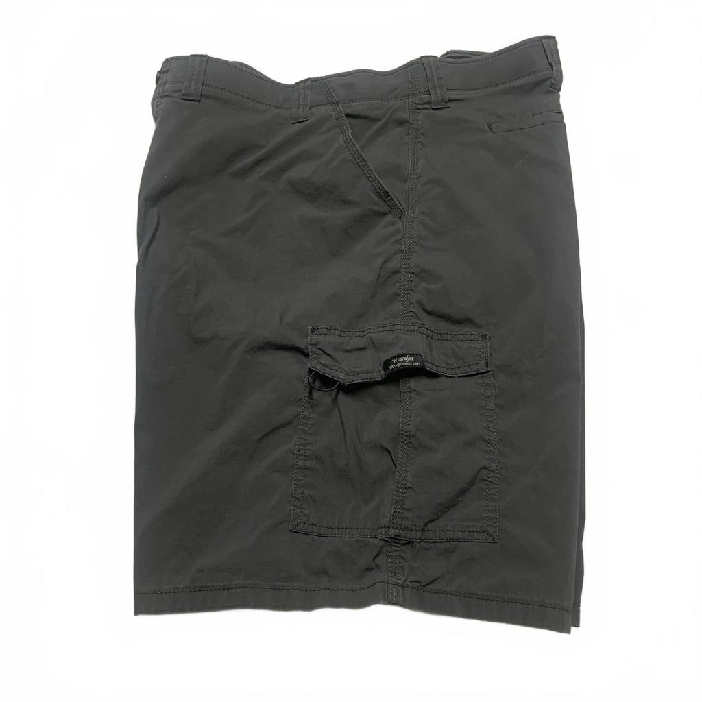 Wrangler Men's Sz 48 Gray Cargo Shorts W49